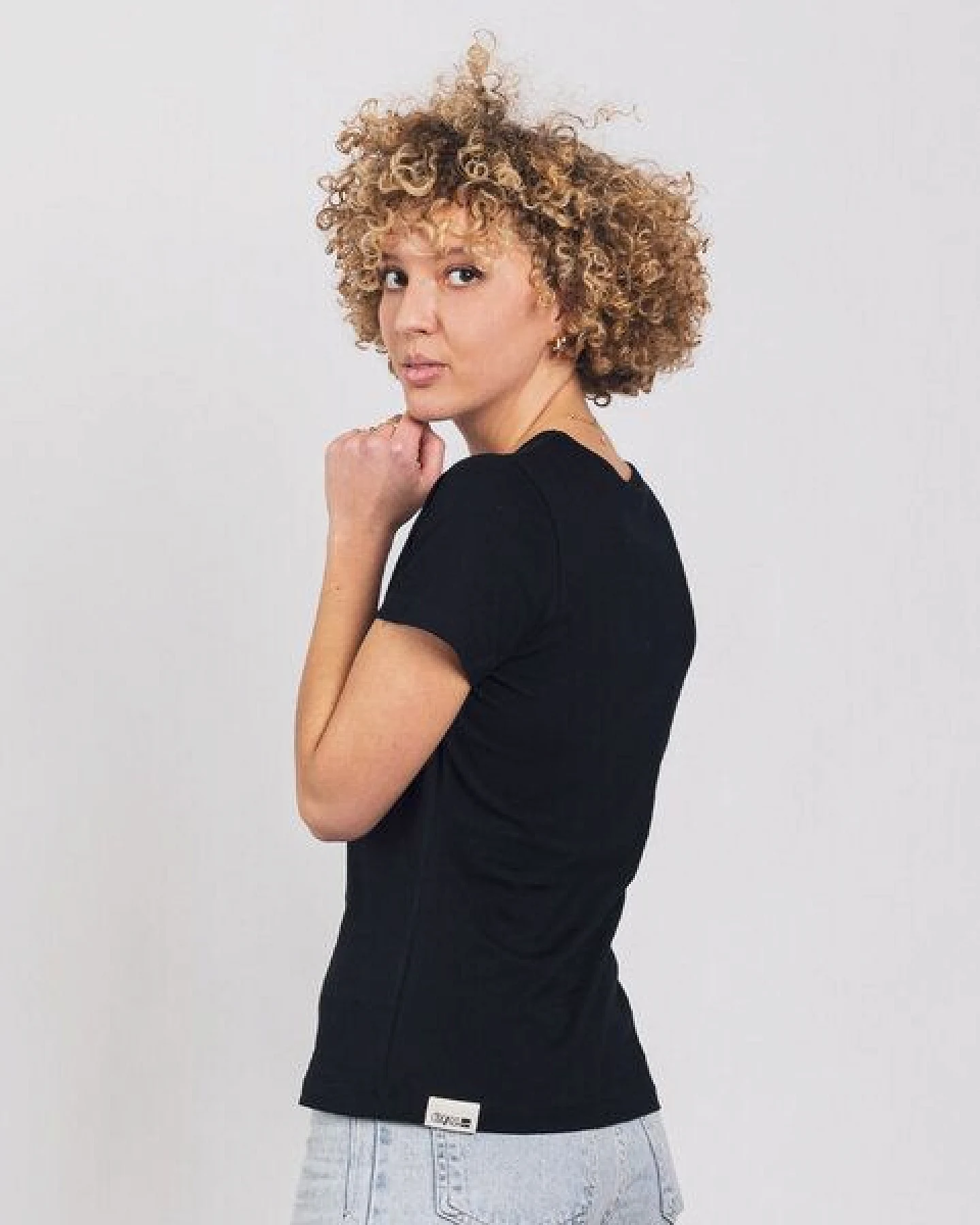 Degree Clothing Damen T-Shirt aus Bio-Baumwolle - Palm Smile - schwarz – Ansicht 2