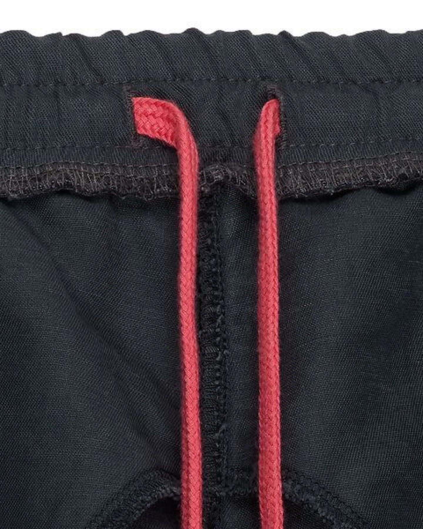 TAO Sportswear Kühlende Damen Freizeitshort Finja aus Holzfasern – Ansicht 4