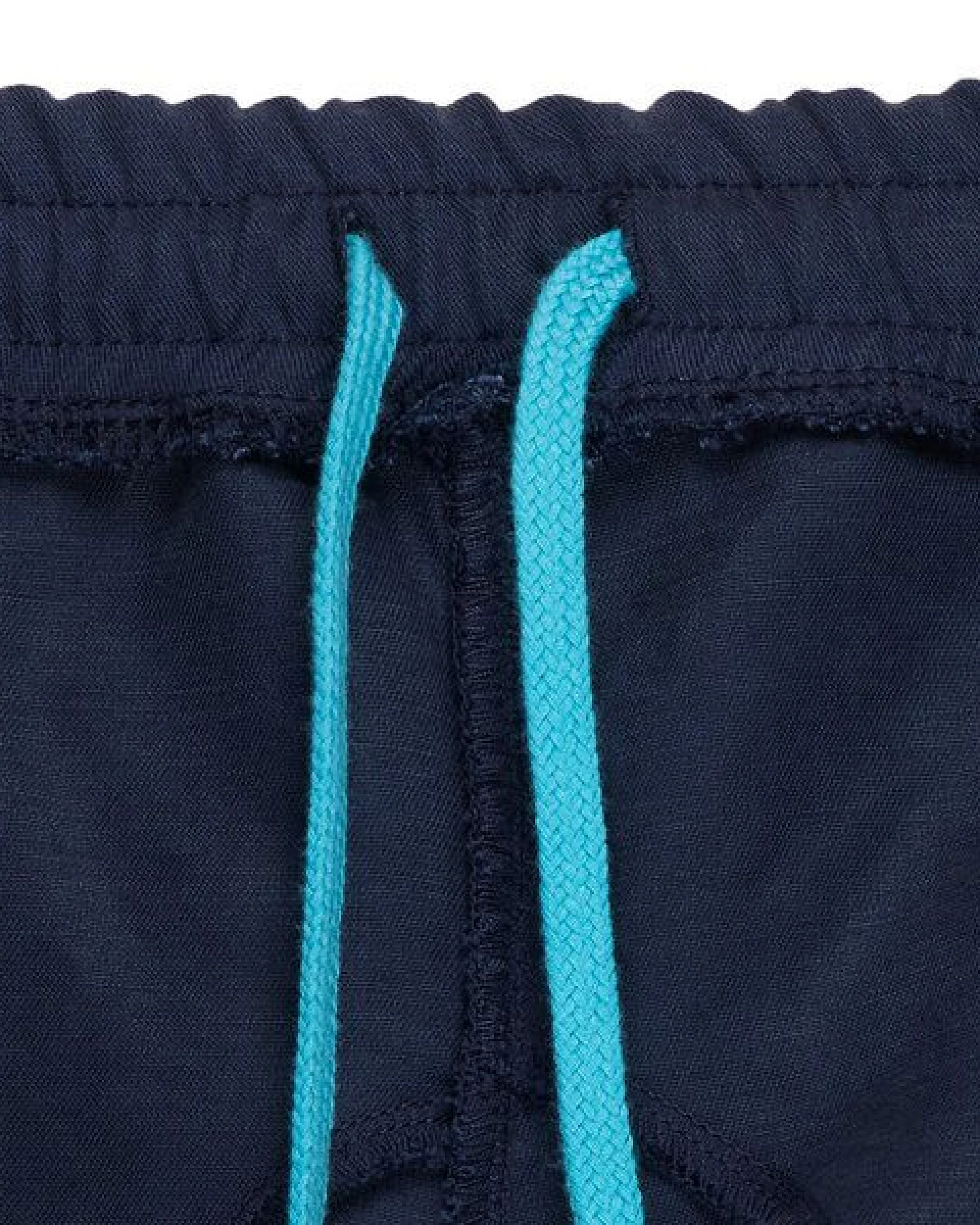 TAO Sportswear Kühlende Damen Freizeitshort Finja aus Holzfasern – Ansicht 4