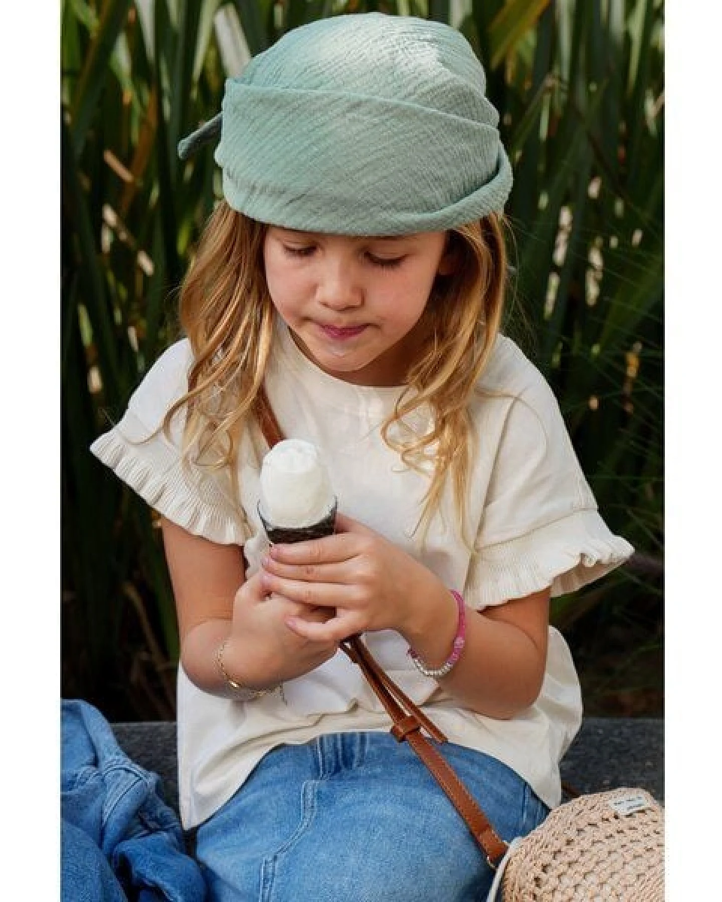 Hutch&Putch Musselin Halstuch - Schal - Dreieckstuch für Kinder (6-14 Jahre) aus 100% Bio-Baumwolle – Ansicht 4