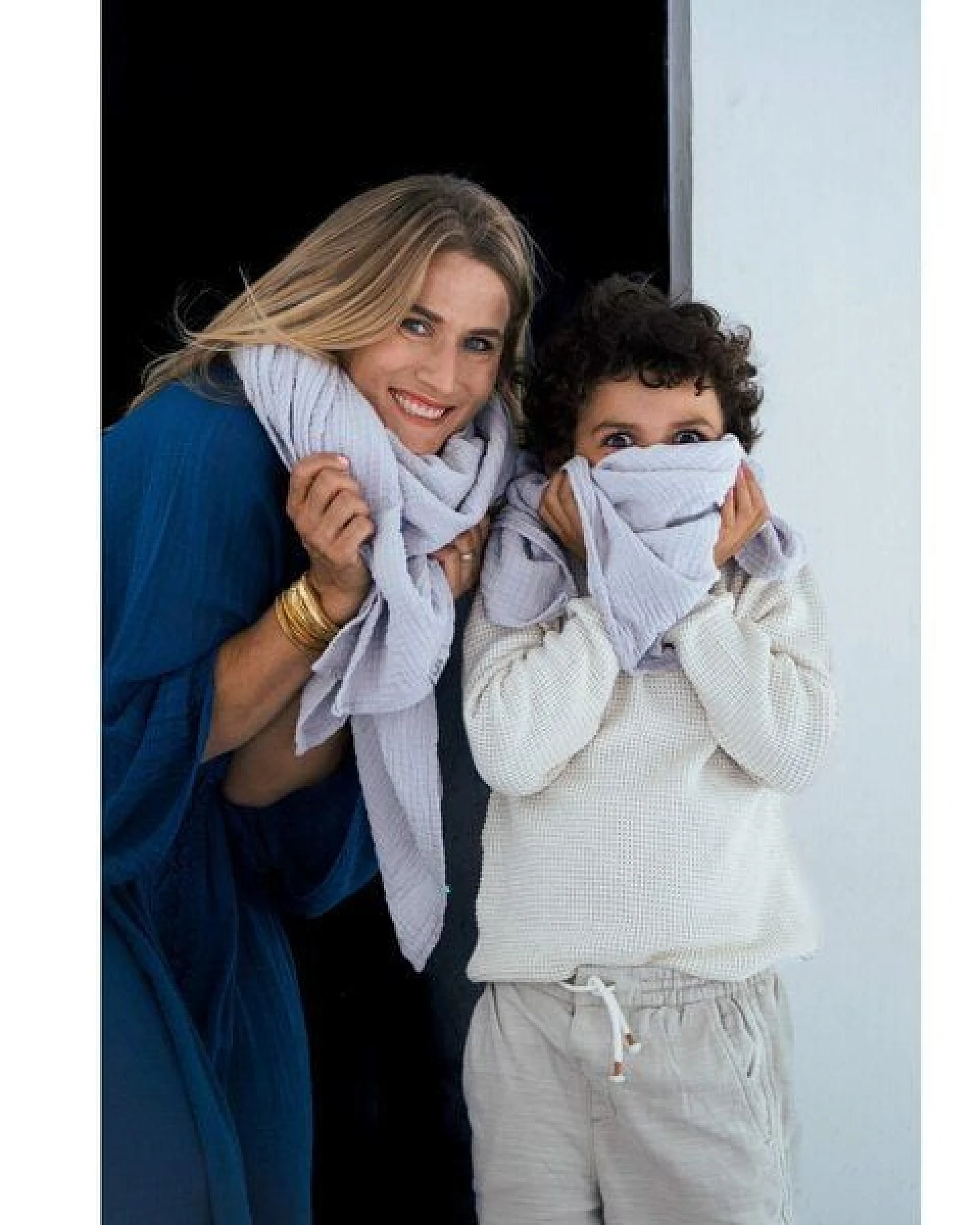 Hutch&Putch Musselin Halstuch - Schal - Dreieckstuch für Kinder (6-14 Jahre) aus 100% Bio-Baumwolle – Ansicht 4