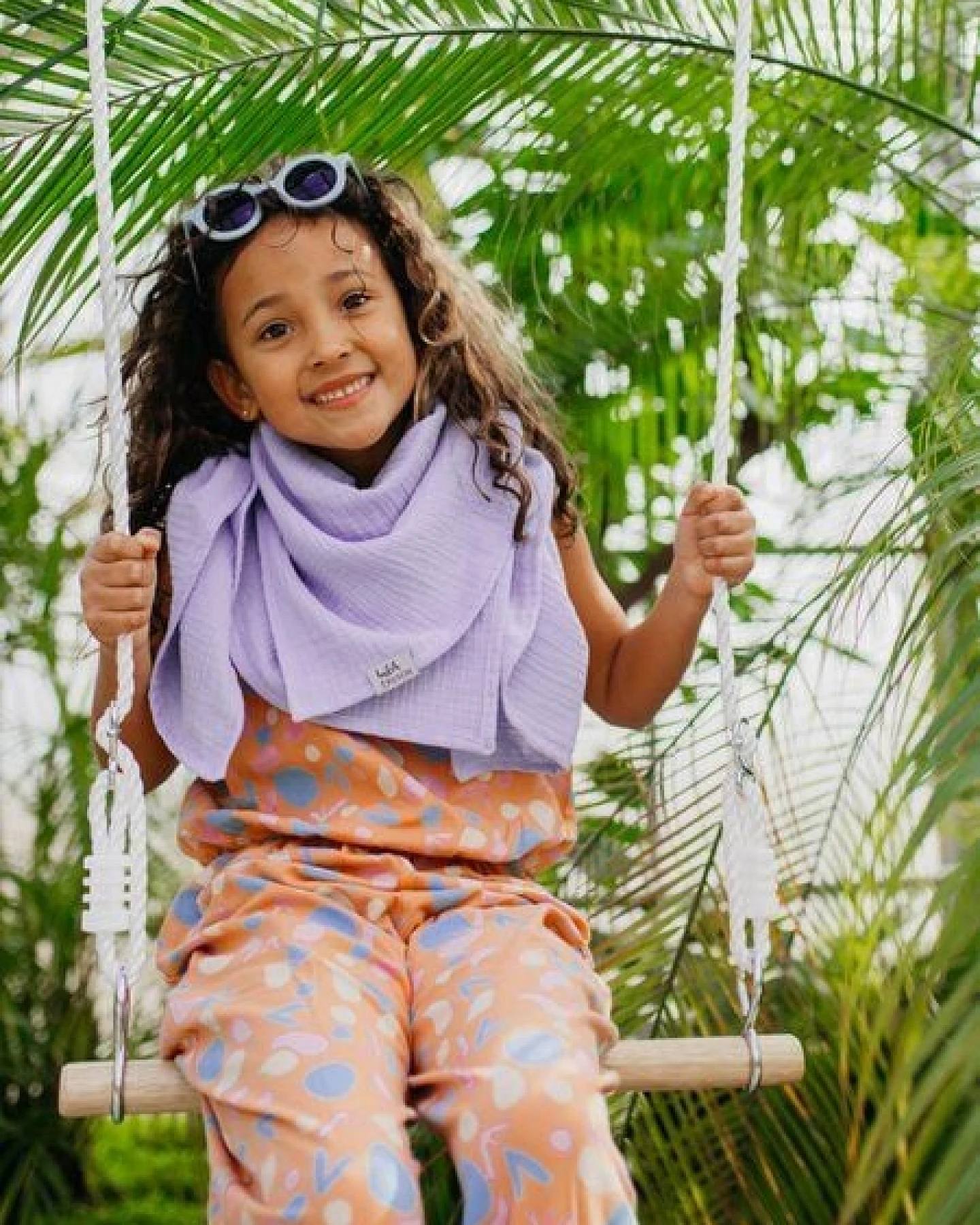 Hutch&Putch Musselin Halstuch - Schal - Dreieckstuch für Kinder (6-14 Jahre) aus 100% Bio-Baumwolle – Ansicht 3