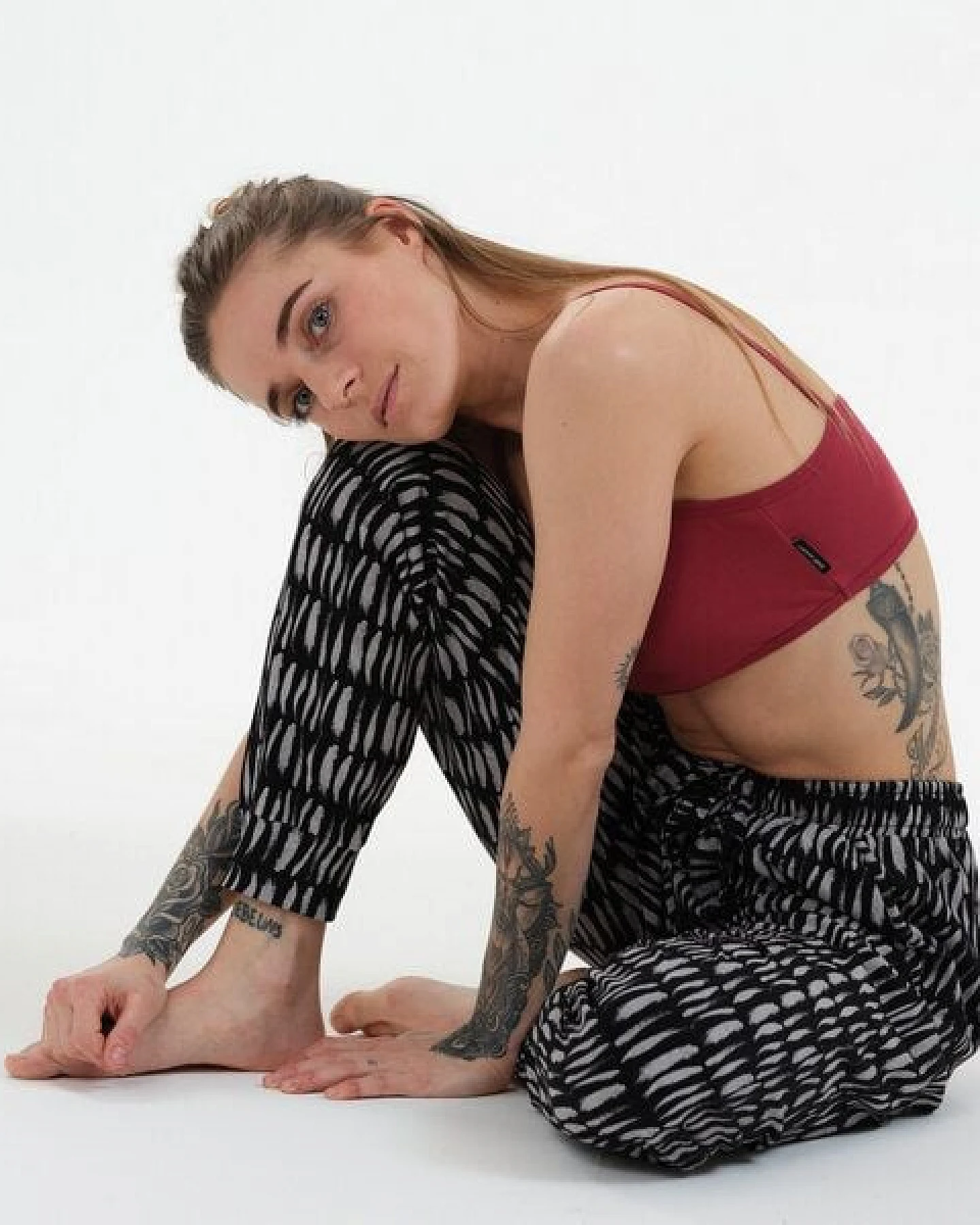 GARY MASH Joggpant Mary aus Biobaumwoll-Mix – Ansicht 2