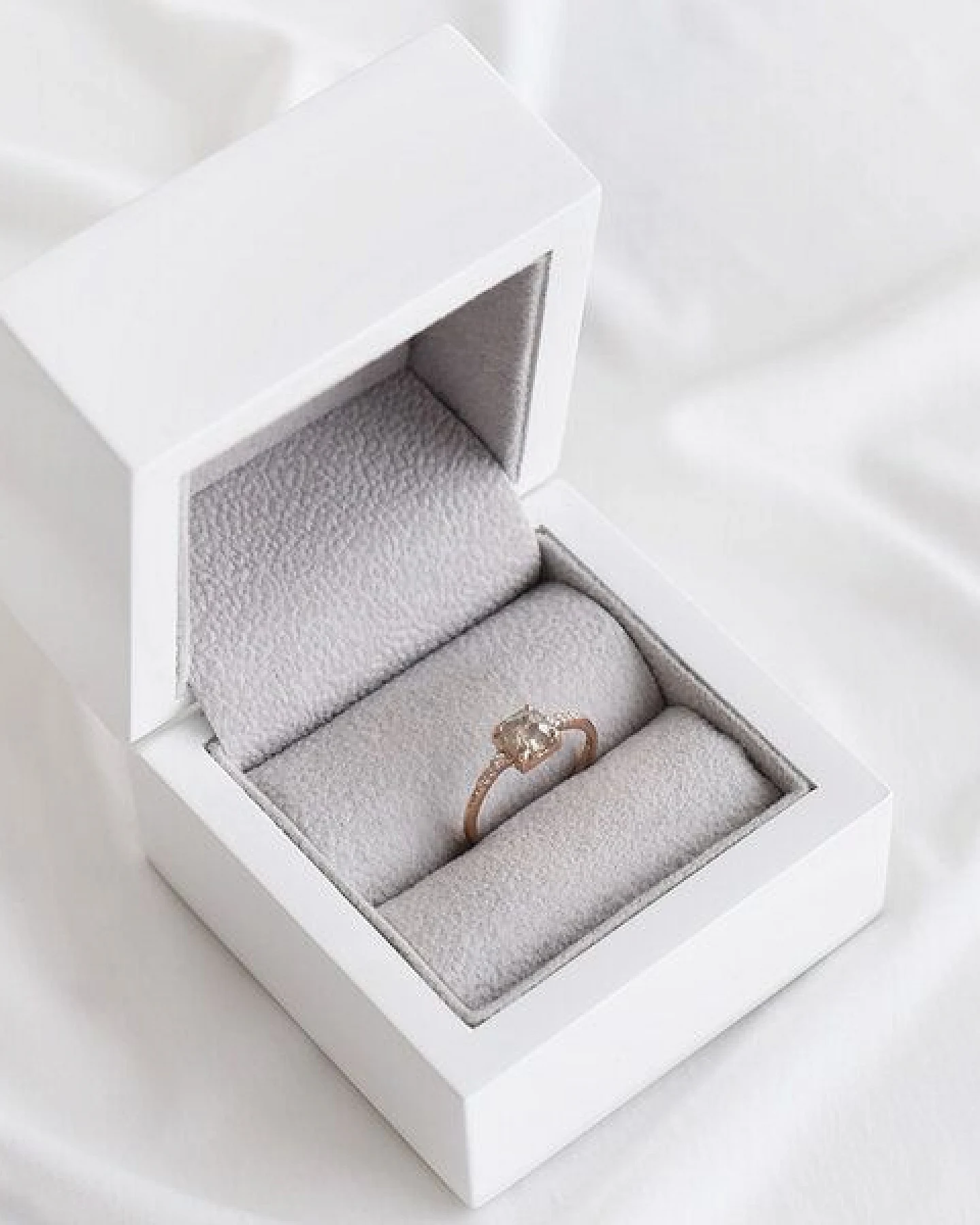 Eppi Außergewöhnlicher Ring mit Salt and Pepper Diamant Korey – Ansicht 4