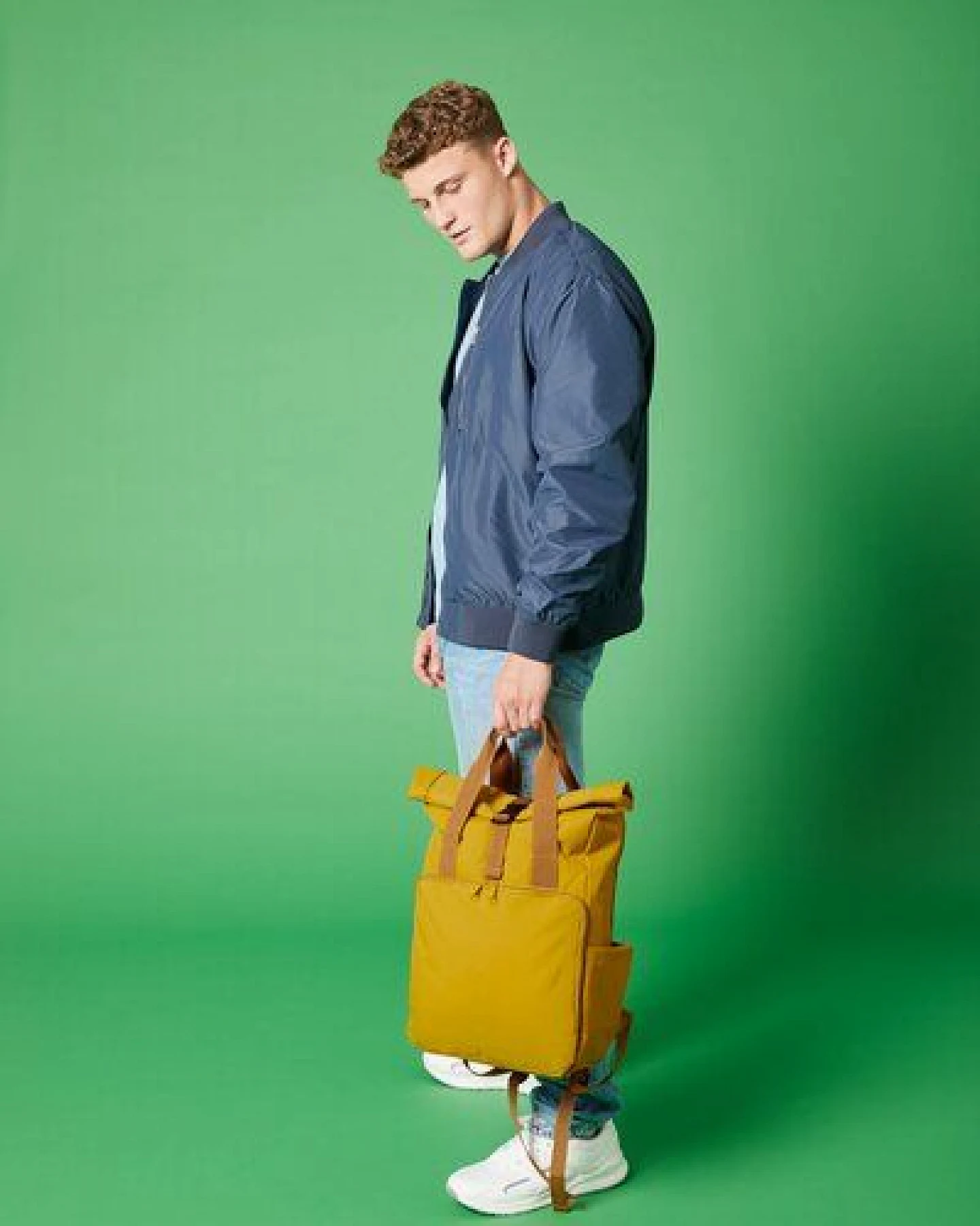 BagBase Recycled Twin Handle Roll-Top Backpack Rucksack und Handtasche in einem – Ansicht 3