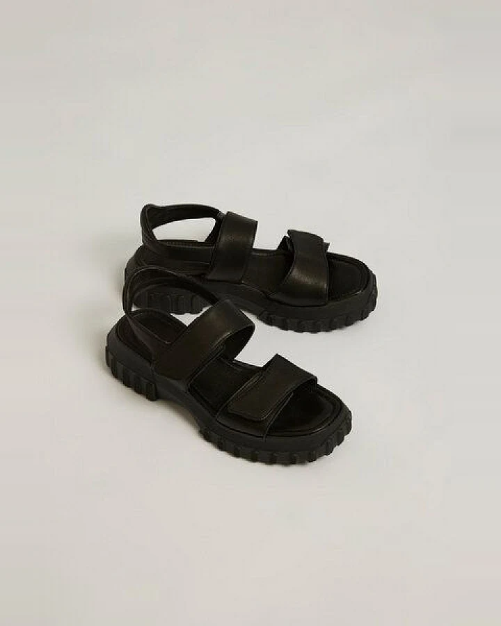 Addition Sustainable Apparel Sandalen aus Bio-Leder