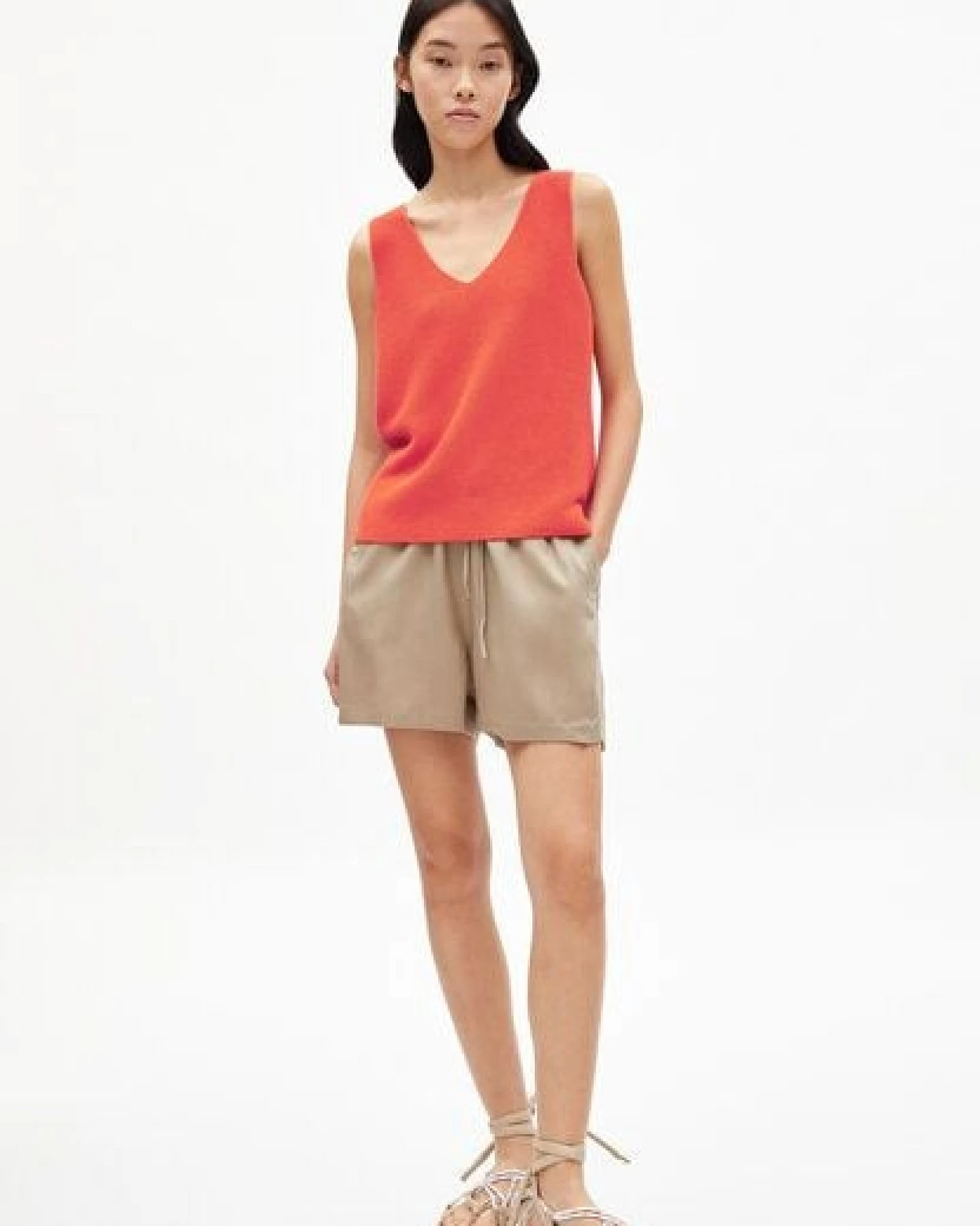 ARMEDANGELS XULIAA TWILL - Damen Shorts aus TENCEL Lyocell – Ansicht 4