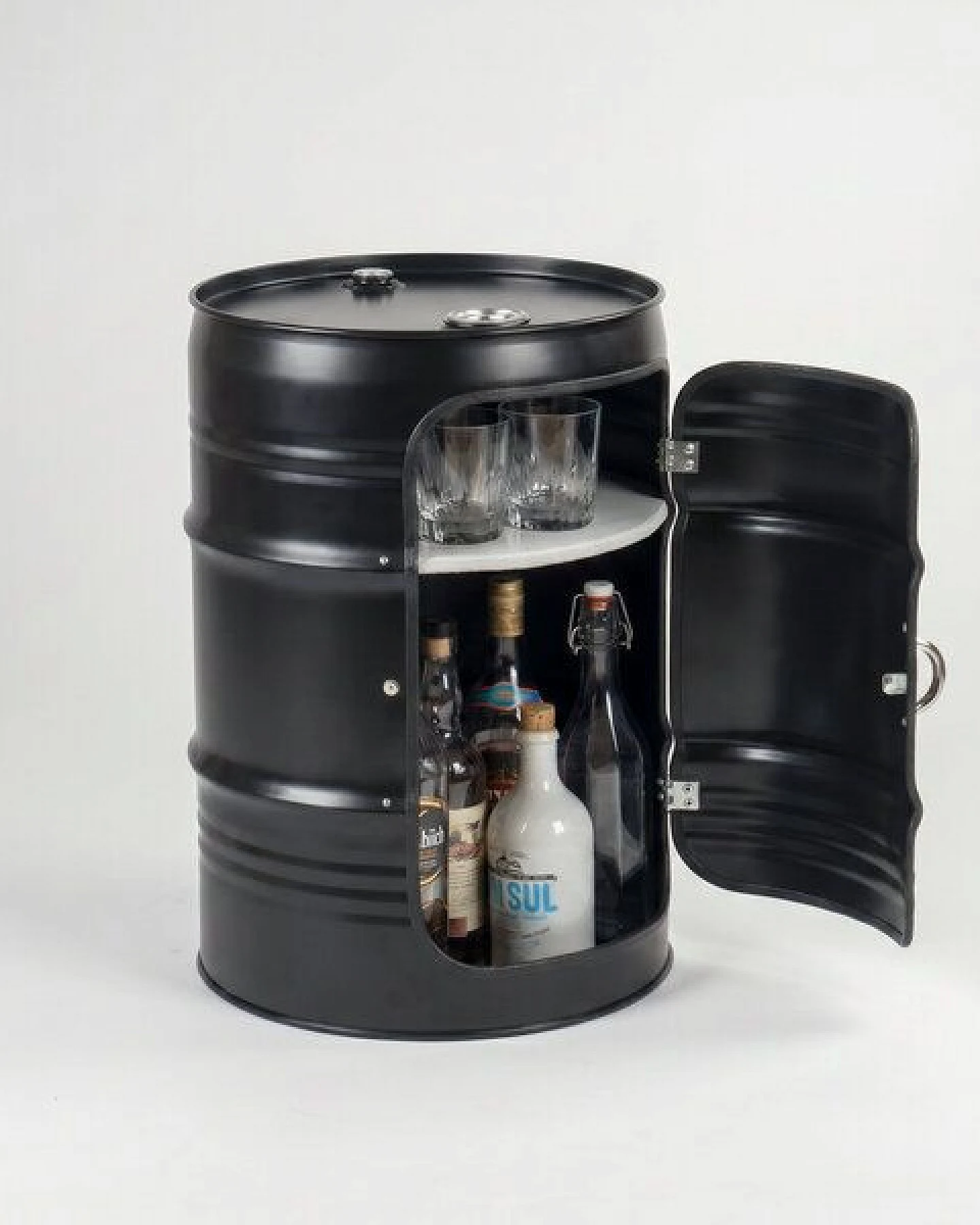 Lockengelöt Minibar mit Tür aus einem kleinen Ölfass Hamburger Ölfass, made in Hamburg. – Ansicht 3