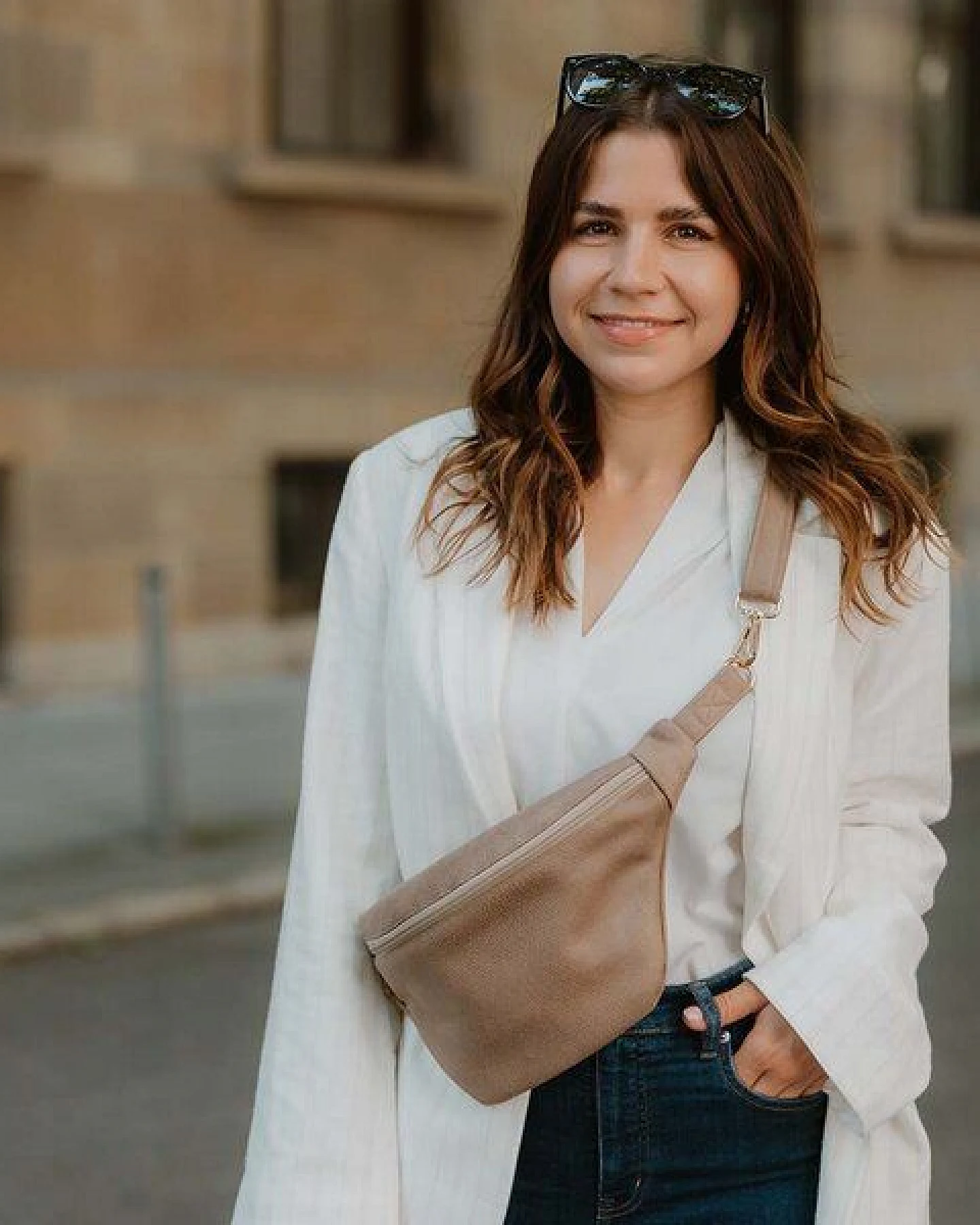 BOWLEANIES TASCHEN Große XXL Gürteltasche aus Lederfaserstoff – Ansicht 2