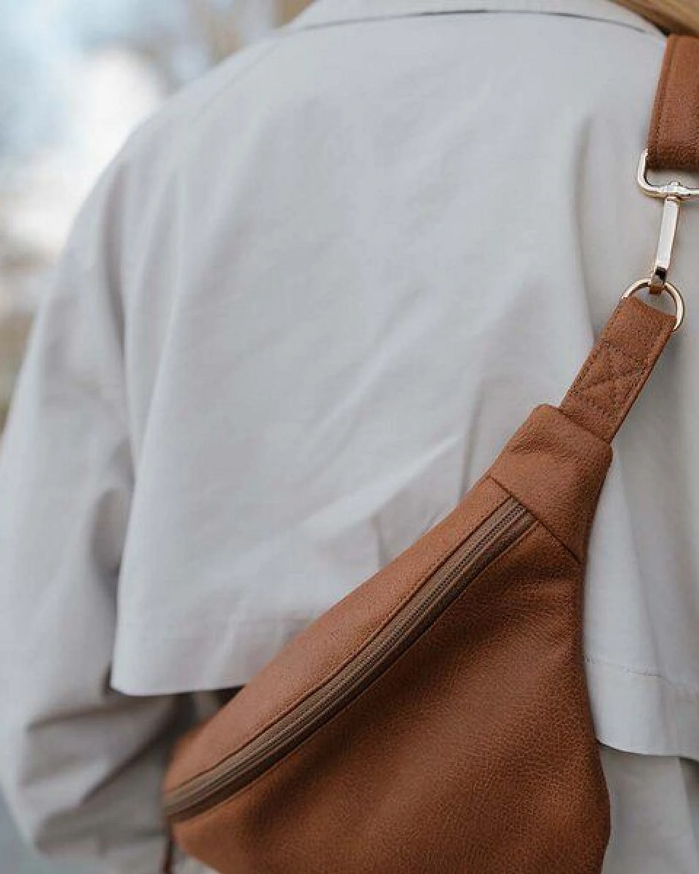 BOWLEANIES TASCHEN Große XXL Gürteltasche aus Lederfaserstoff – Ansicht 3