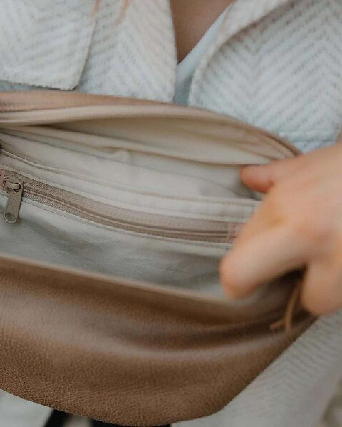 BOWLEANIES TASCHEN Große XXL Gürteltasche aus Lederfaserstoff – Ansicht 3