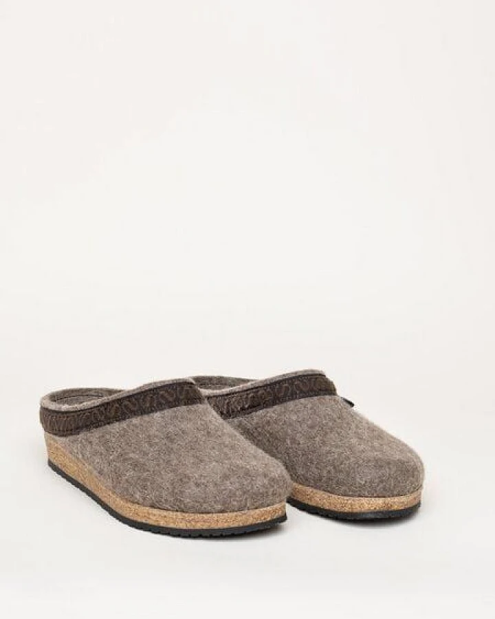 Braun