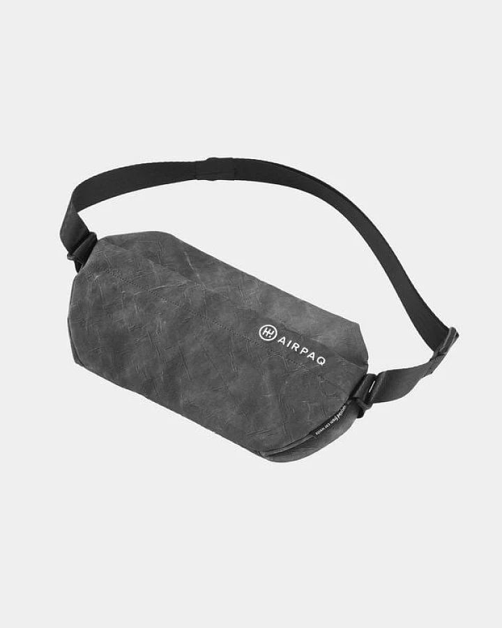 Airpaq Große Bauchtasche 'Hip bag' aus Autoschrott