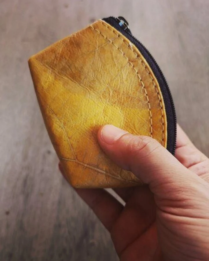 BY COPALA Mini Portemonnaie aus Blättern, Geldbörse in gelb