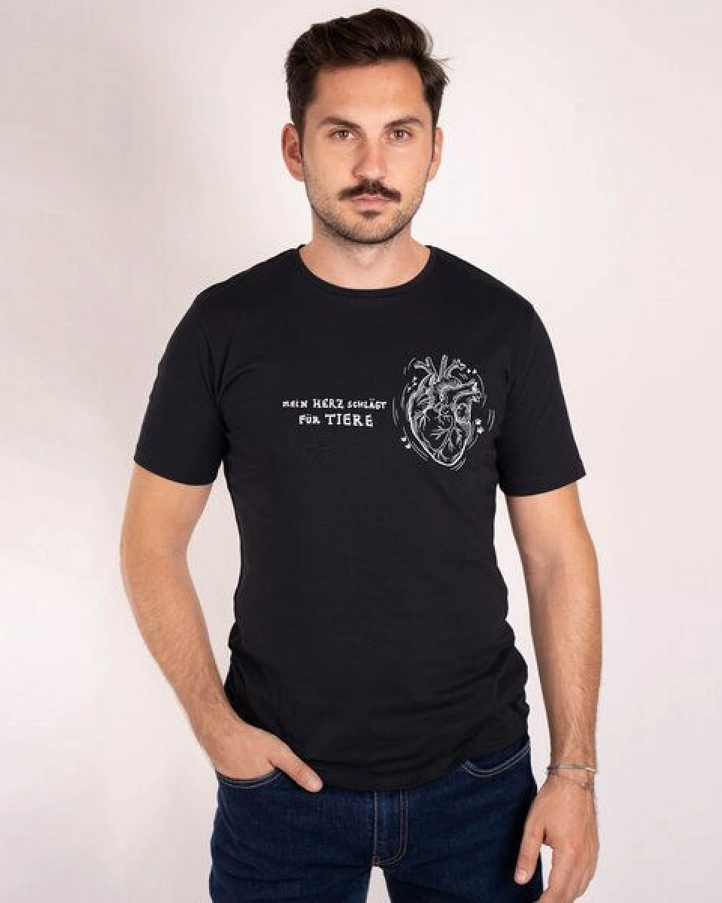 GARY MASH T-Shirt Herz für Tiere aus Bio-Baumwolle – Ansicht 2