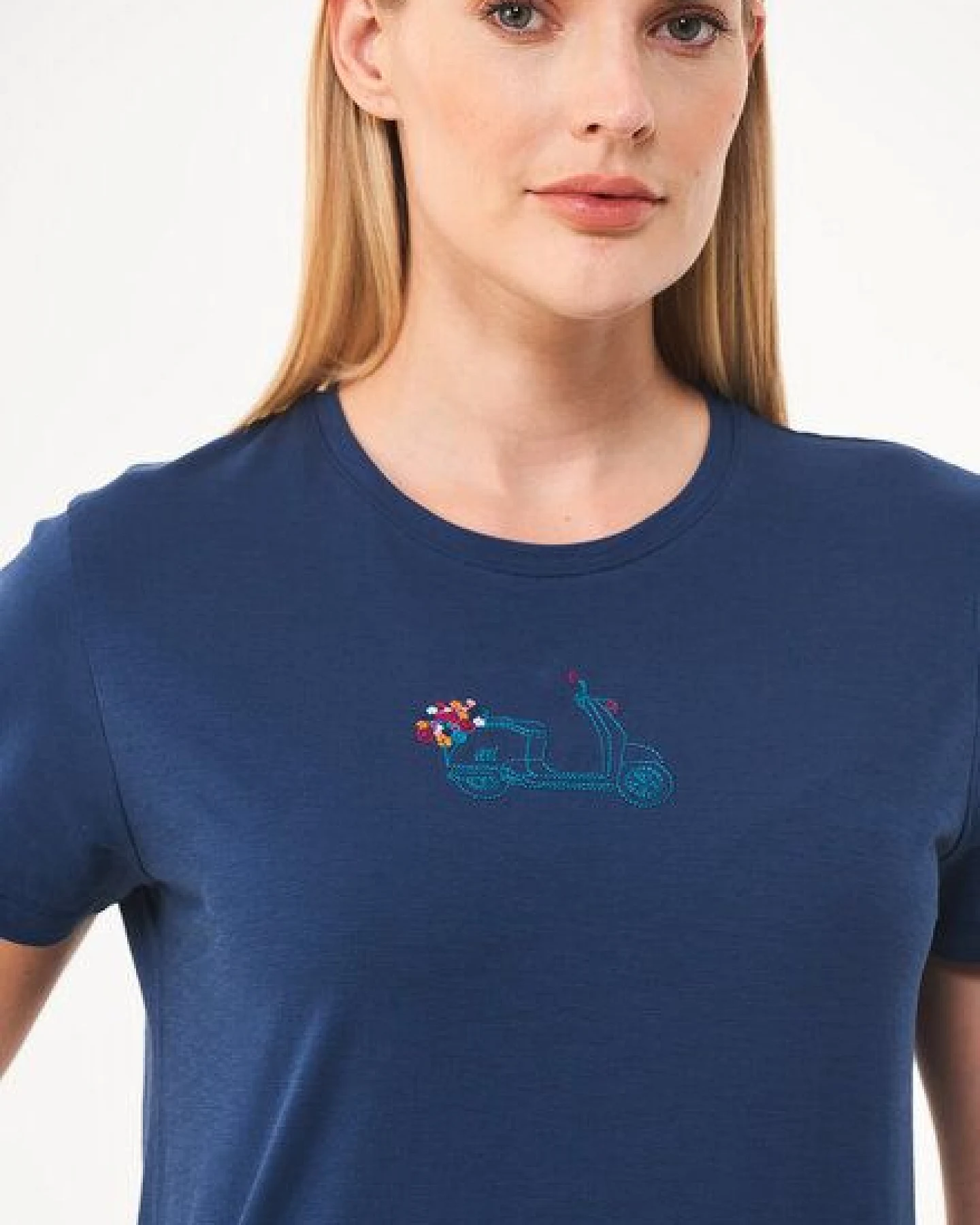 ORGANICATION T-Shirt aus Bio-Baumwolle mit Stickerei – Ansicht 3
