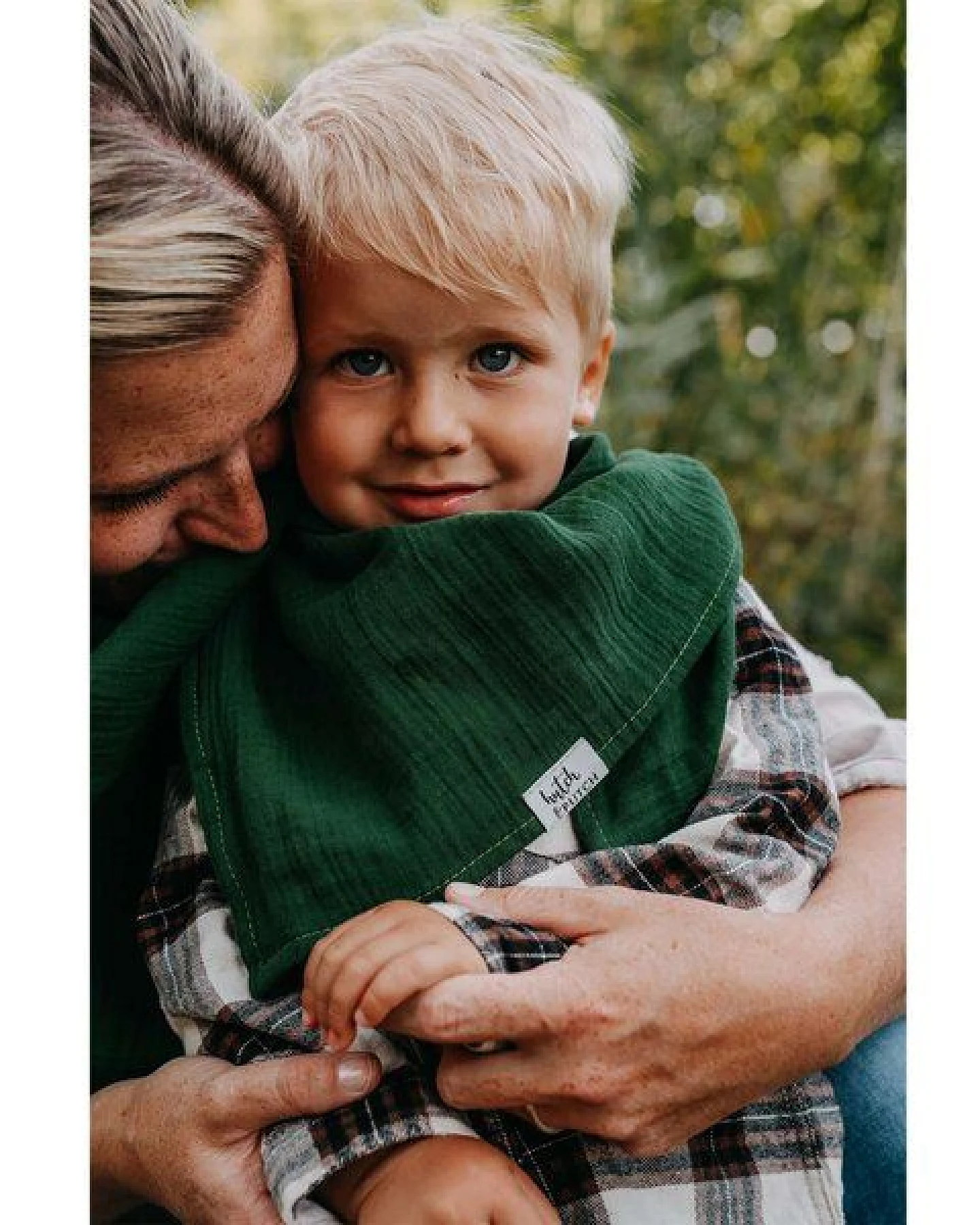 Hutch&Putch Musselin Halstuch - Dreieckstuch - Schal für Kleinkinder (1-6 Jahre) aus 100% Bio-Baumwolle – Ansicht 2