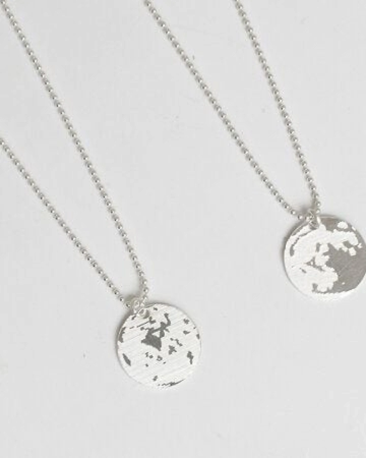 renna deluxe Mond Kette Silber – beidseitiges Motiv – Ansicht 4