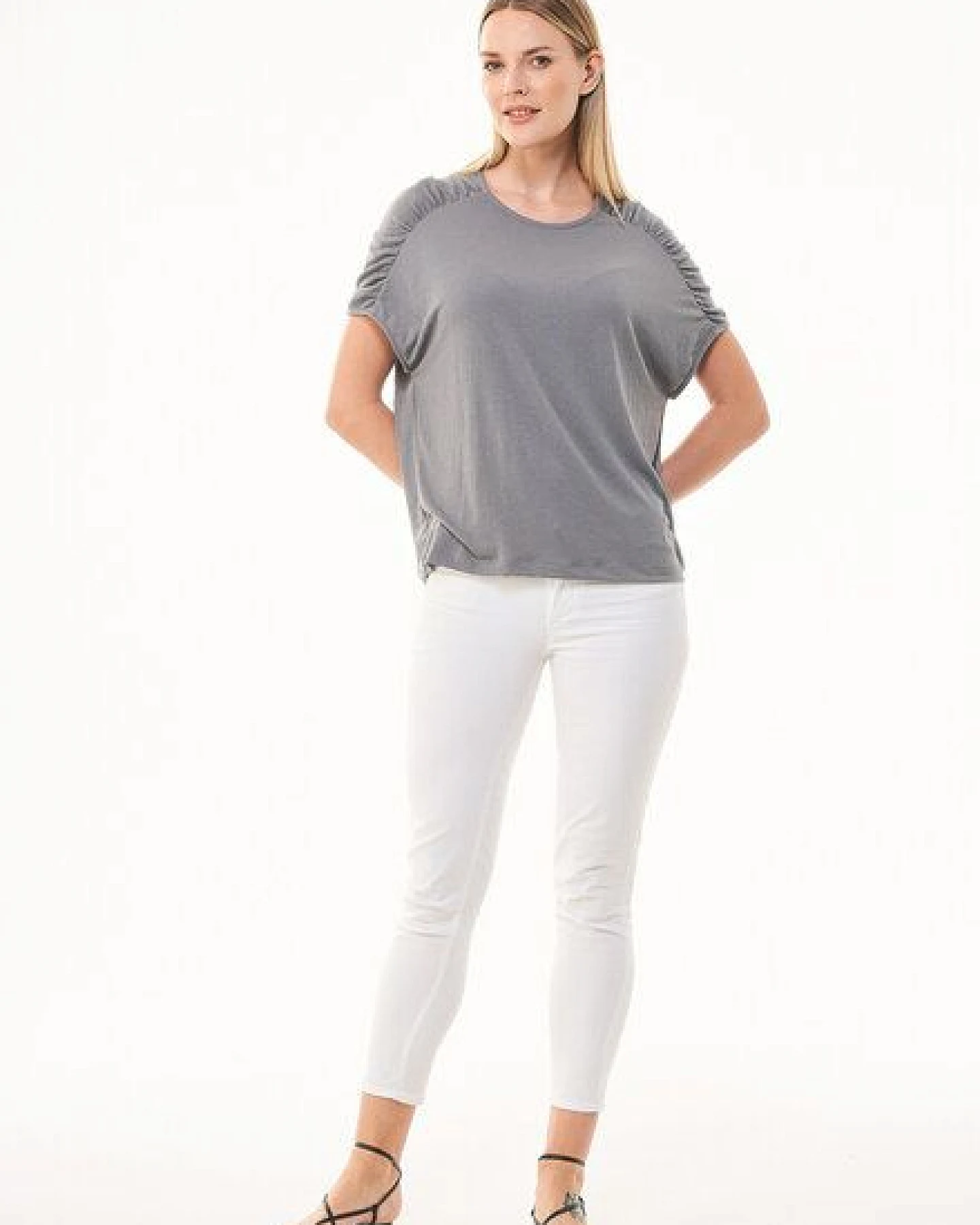 ORGANICATION T-Shirt aus REPREVE und LENZING ECOVERO – Ansicht 2