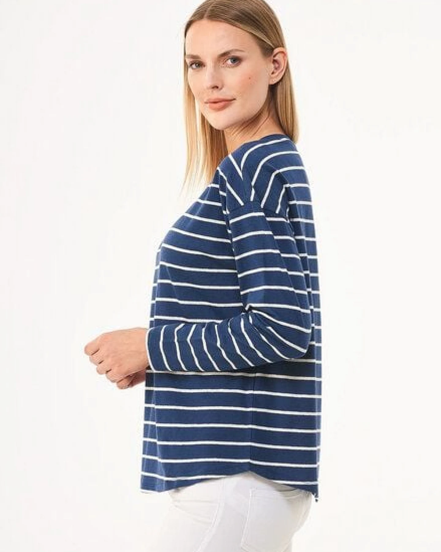 ORGANICATION Gestreiftes Longsleeve T-Shirt aus Bio-Baumwolle und Leinen – Ansicht 3