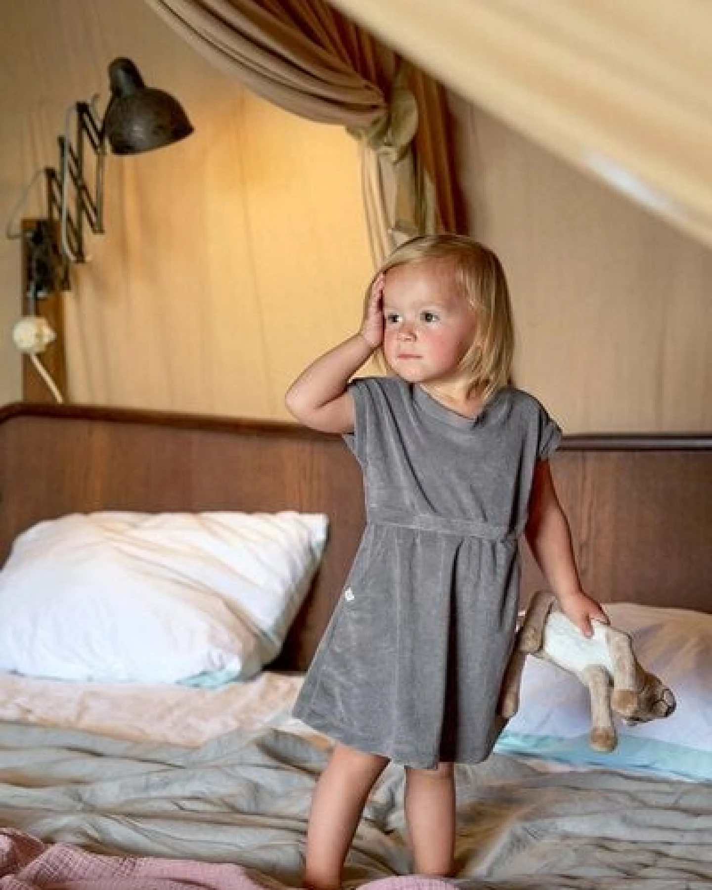 Lässiges Frottee Kleid Kleinkinder – Ansicht 2