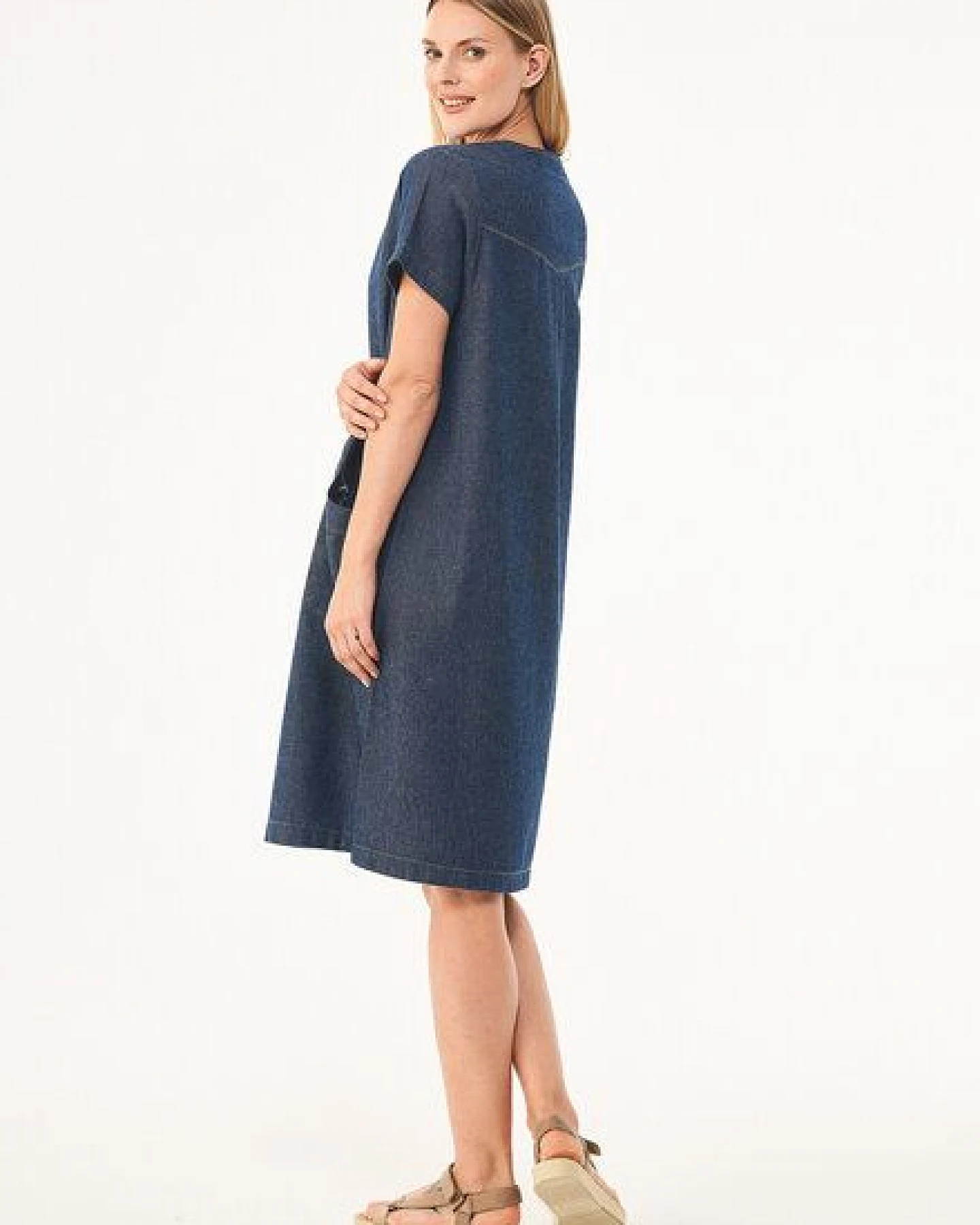 ORGANICATION Jeanskleid aus Bio-Baumwolle und TENCEL Lyocell mit Hanf – Ansicht 3