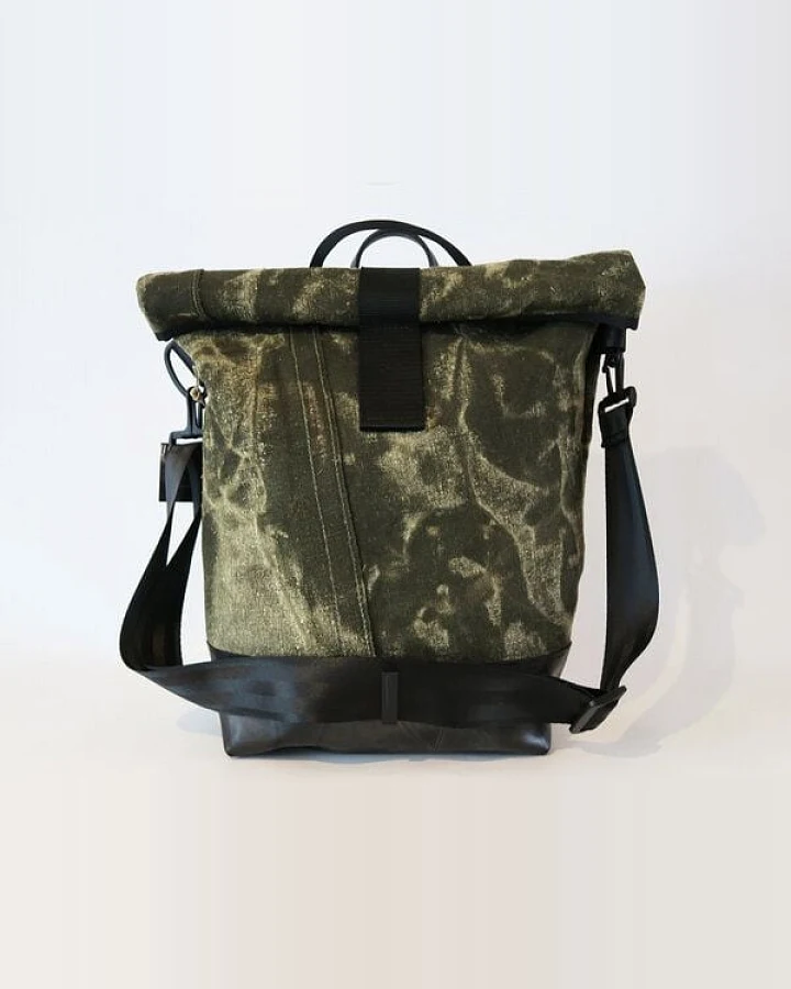 Leonca Upcycling Fahrradtasche aus Leinen oliv dunkel
