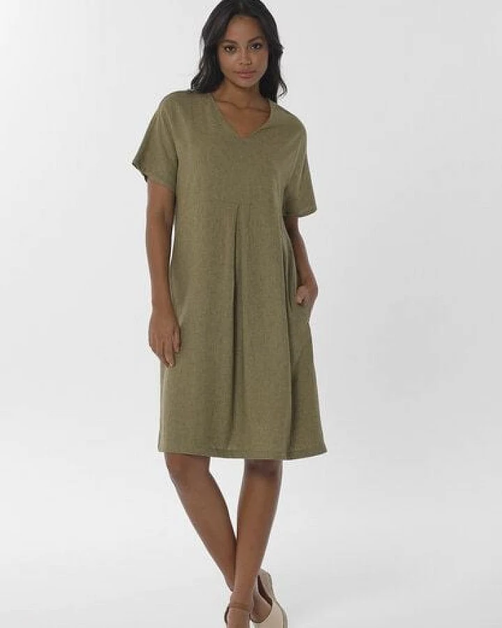ORGANICATION Kleid aus LENZING ECOVERO Viskose und Leinen