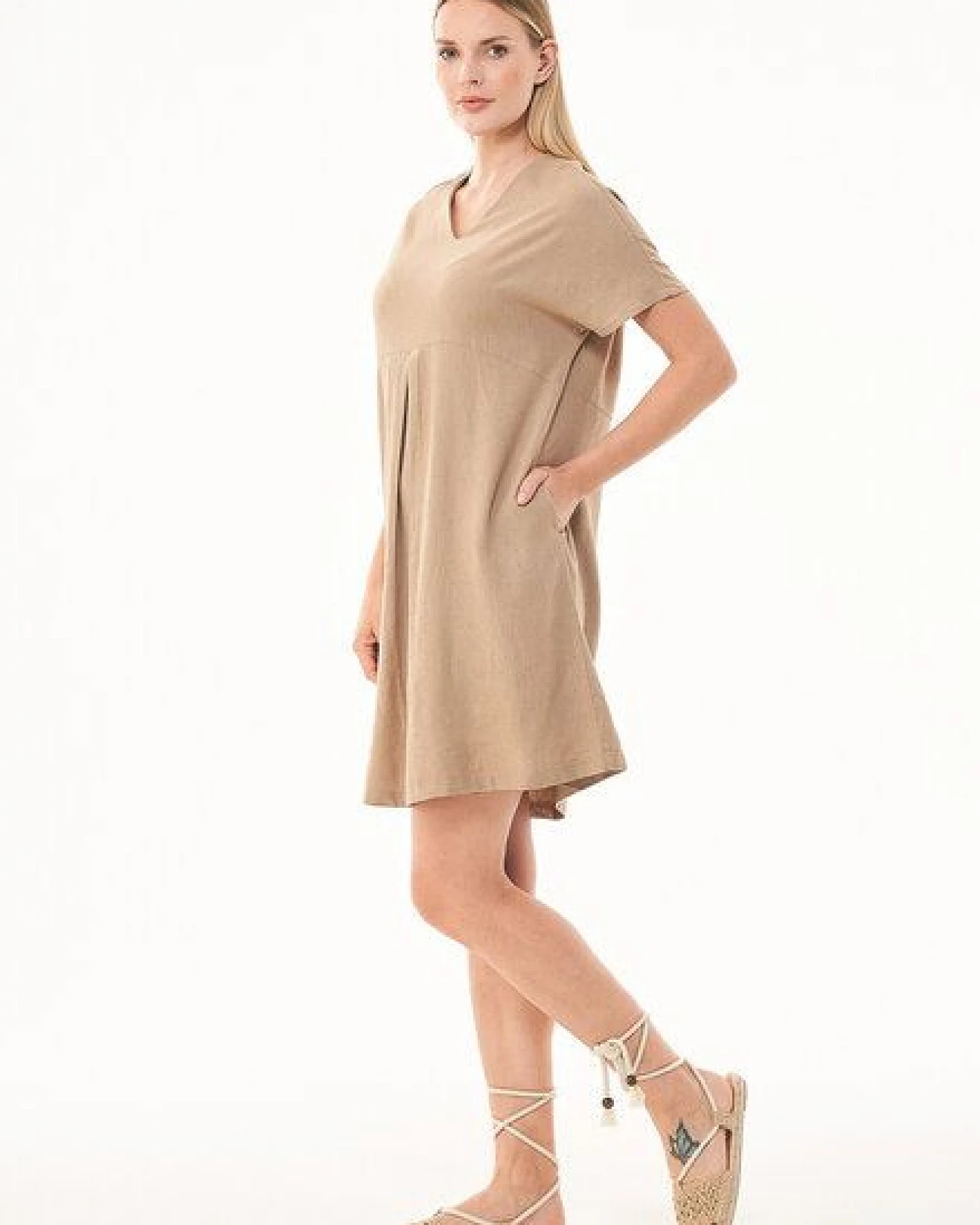 ORGANICATION Kleid aus LENZING ECOVERO Viskose und Leinen – Ansicht 2