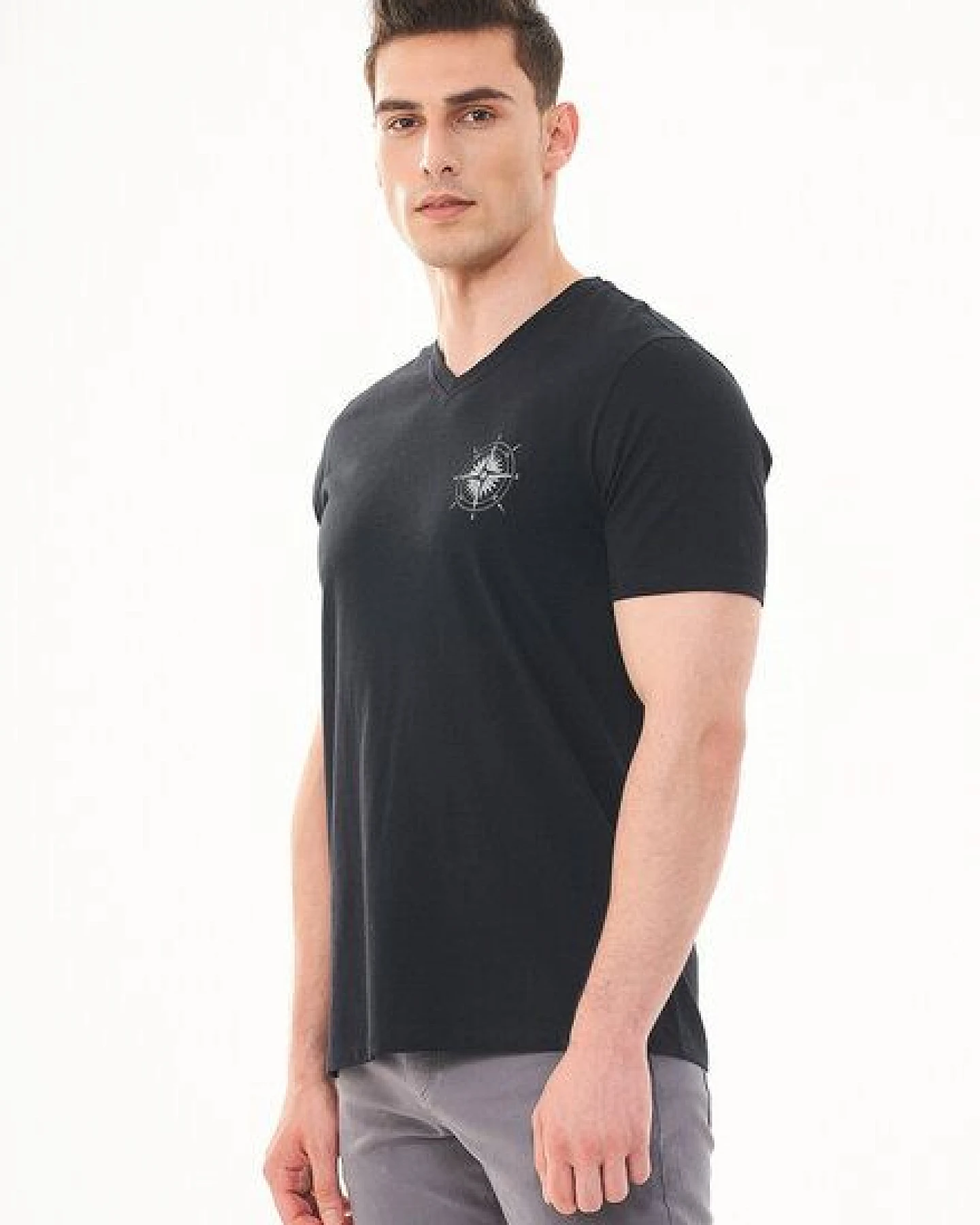 ORGANICATION T-Shirt aus Bio-Baumwolle mit Kompass-Print – Ansicht 3