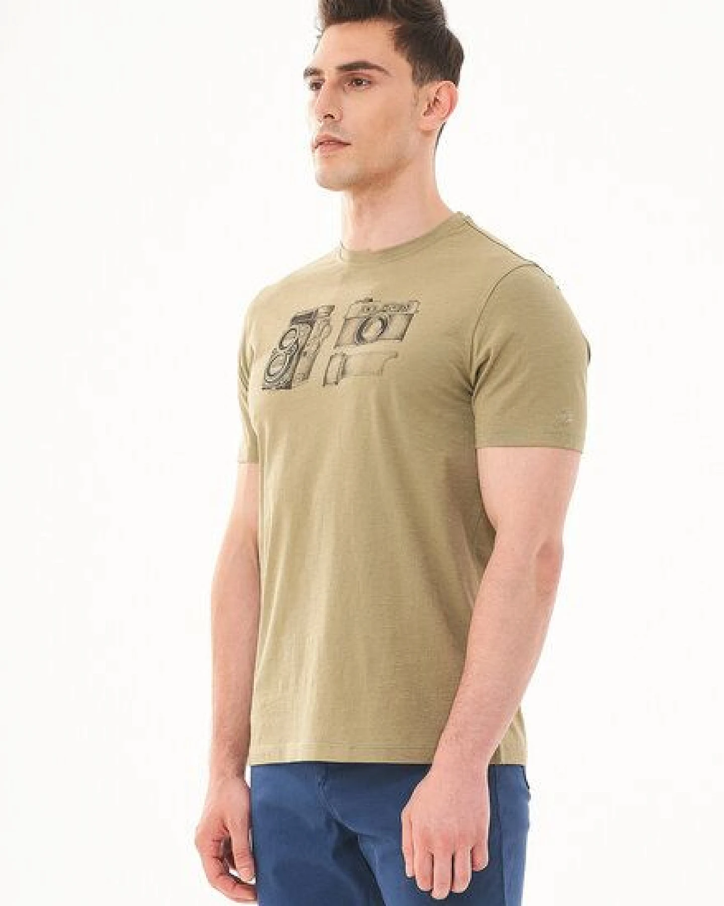 ORGANICATION T-Shirt aus Bio-Baumwolle mit Kamera-Print – Ansicht 3