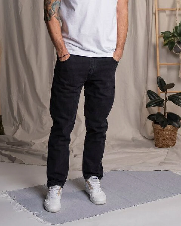 Vresh Clothing Valco - Regular Jeans aus Biobaumwoll-Mix