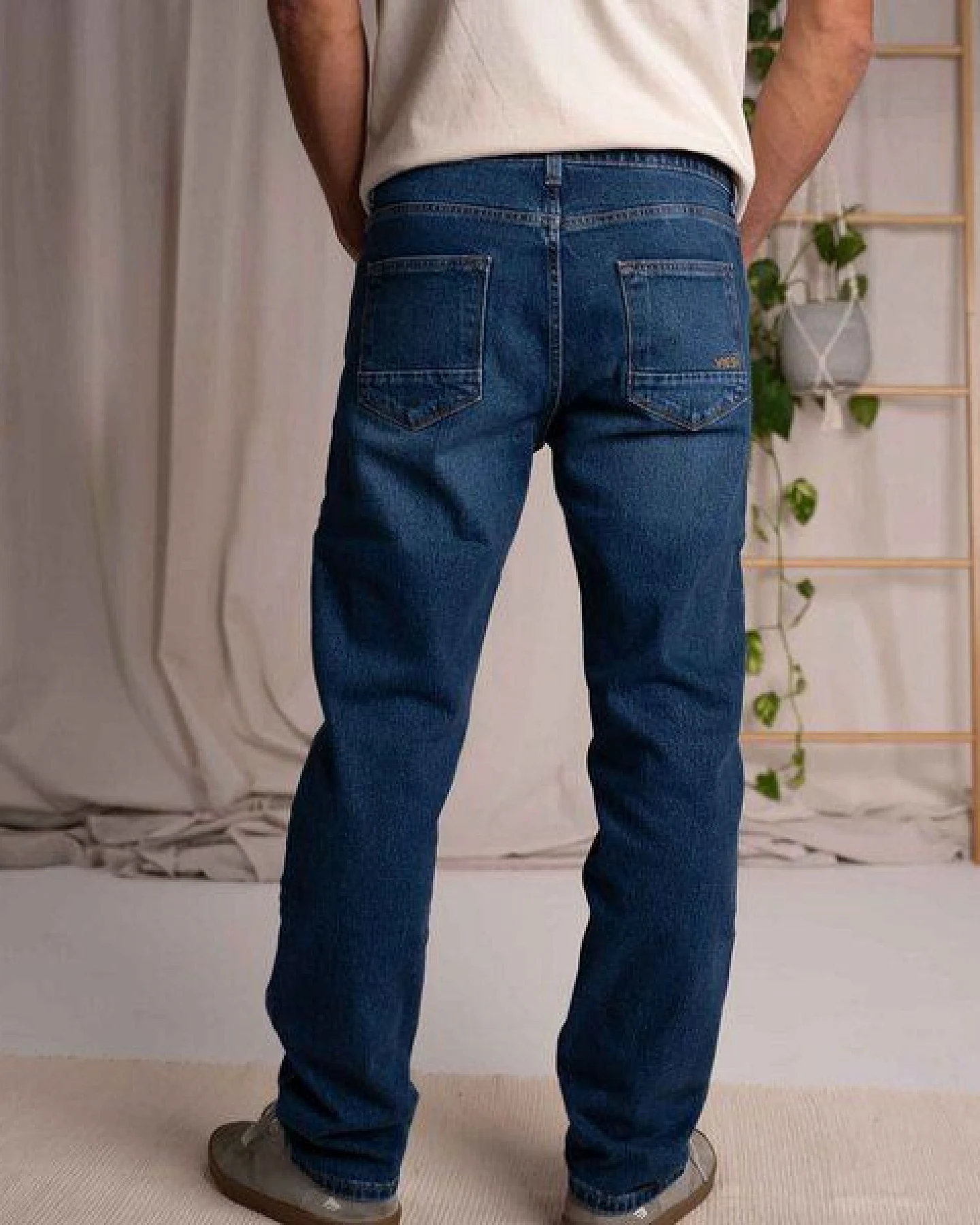 Vresh Clothing Valco - Regular Jeans aus Biobaumwoll-Mix – Ansicht 2
