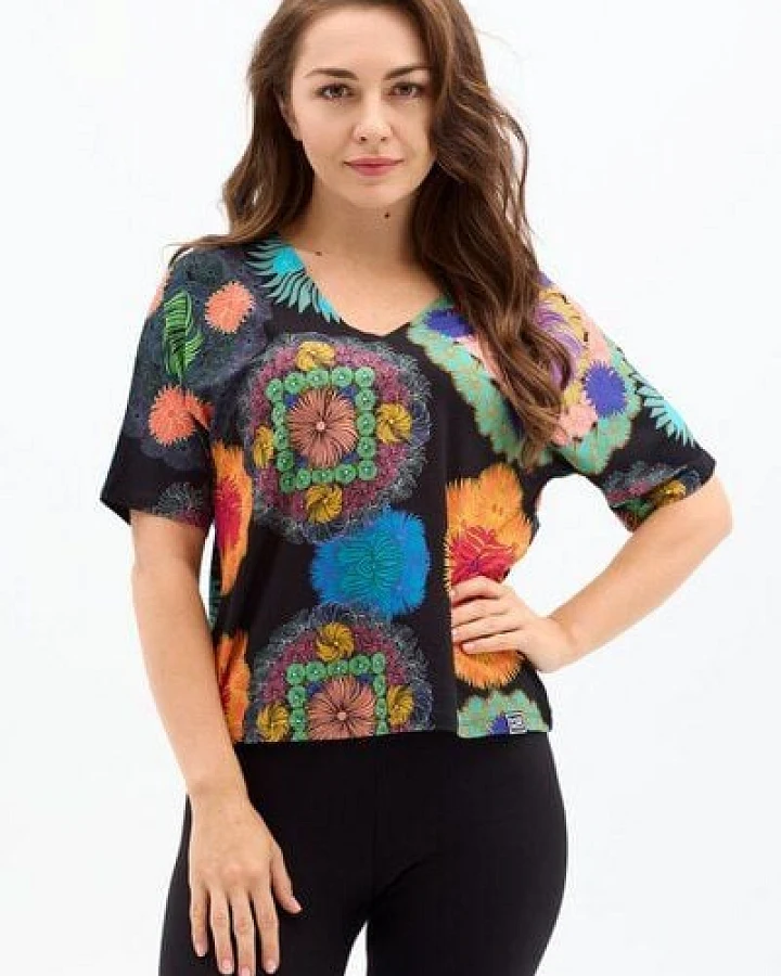 KOKOworld Bluse Soso Be My Valentine Damen – Oversize T-Shirt mit V-Ausschnitt & Ellbogenärmel – aus nachhaltiger Viskose – perfekt für Yoga, Pilates & Alltag – fair in der EU produziert