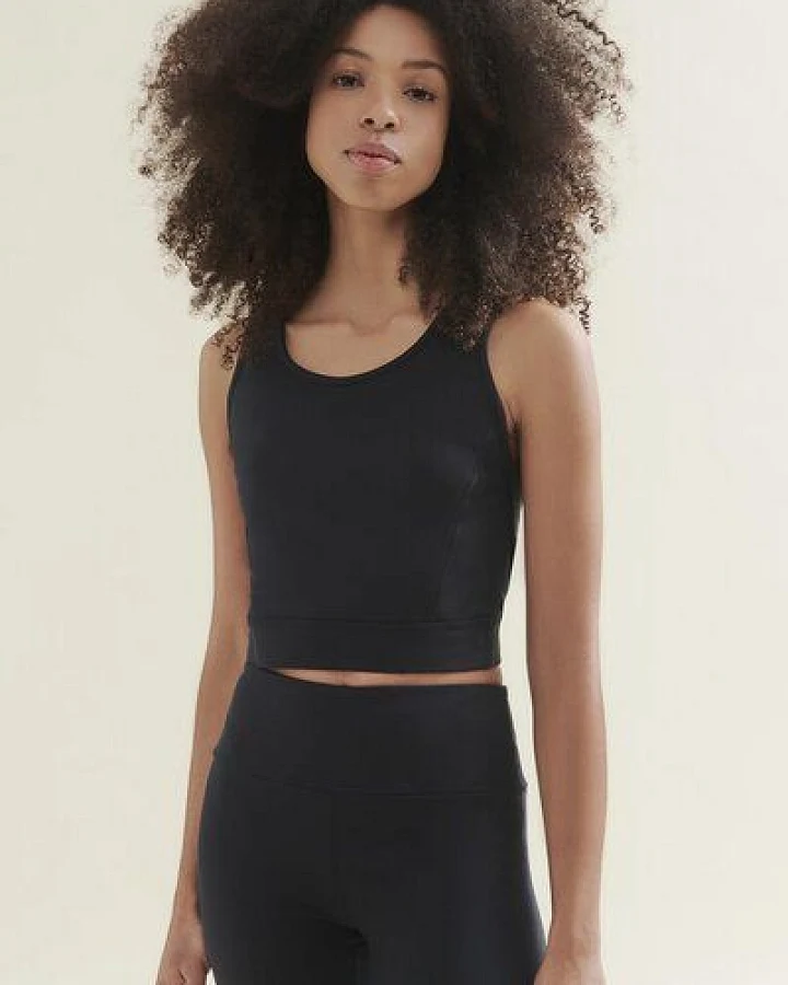 Wellicious New 3/4 Crop Top