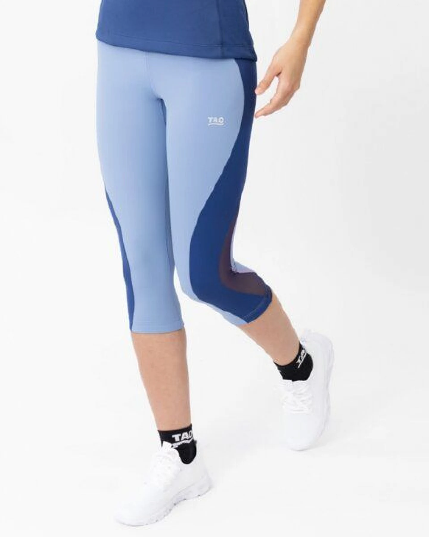 TAO Sportswear Atmungsaktive Damen 3/4-Lauftight Jonida mit Gesäßtasche – Ansicht 2