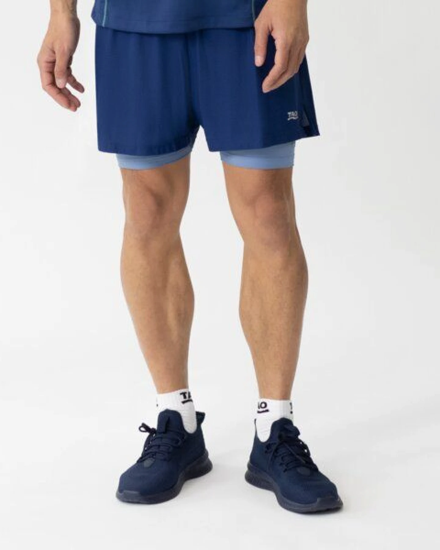 TAO Sportswear Atmungsaktive Herren Laufshort Kaito mit Tight – Ansicht 2
