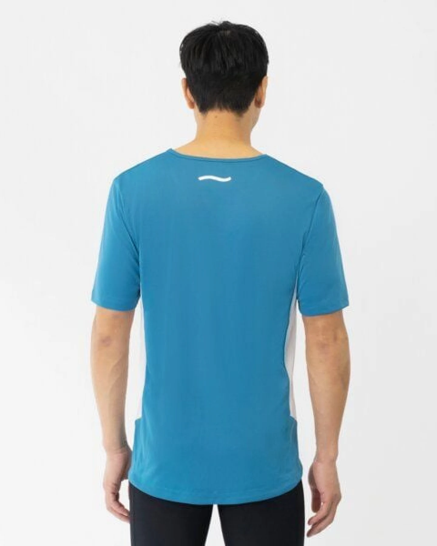 TAO Sportswear Atmungsaktives Herren Laufshirt Bahri mit Reflektoren – Ansicht 3