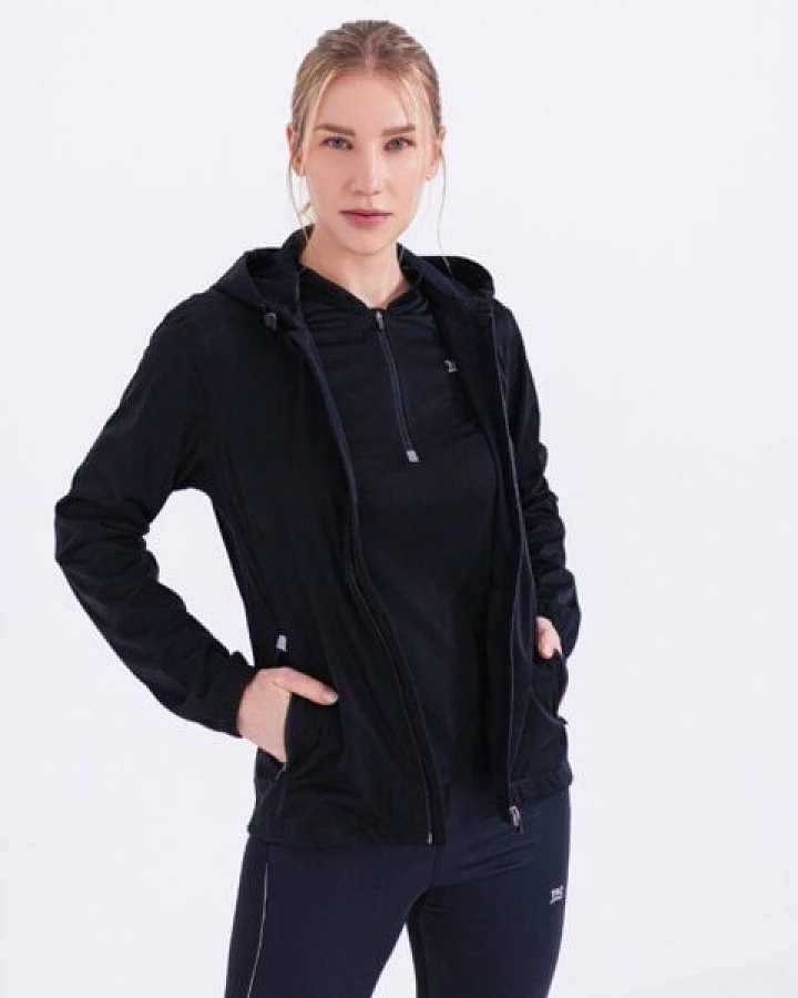 TAO Sportswear Wind- und wasserdichte Damen Laufjacke Lune