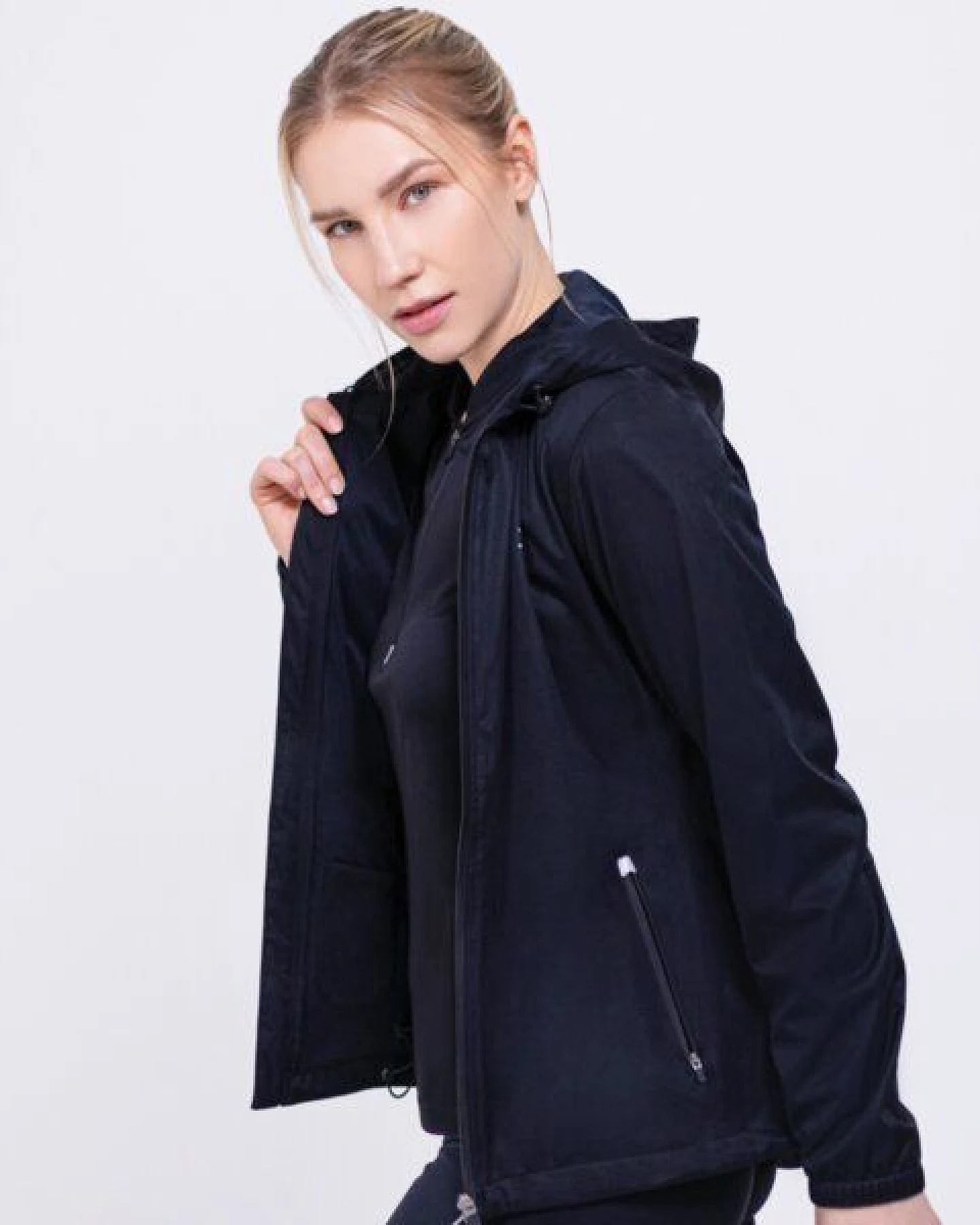 TAO Sportswear Wind- und wasserdichte Damen Laufjacke Lune – Ansicht 2