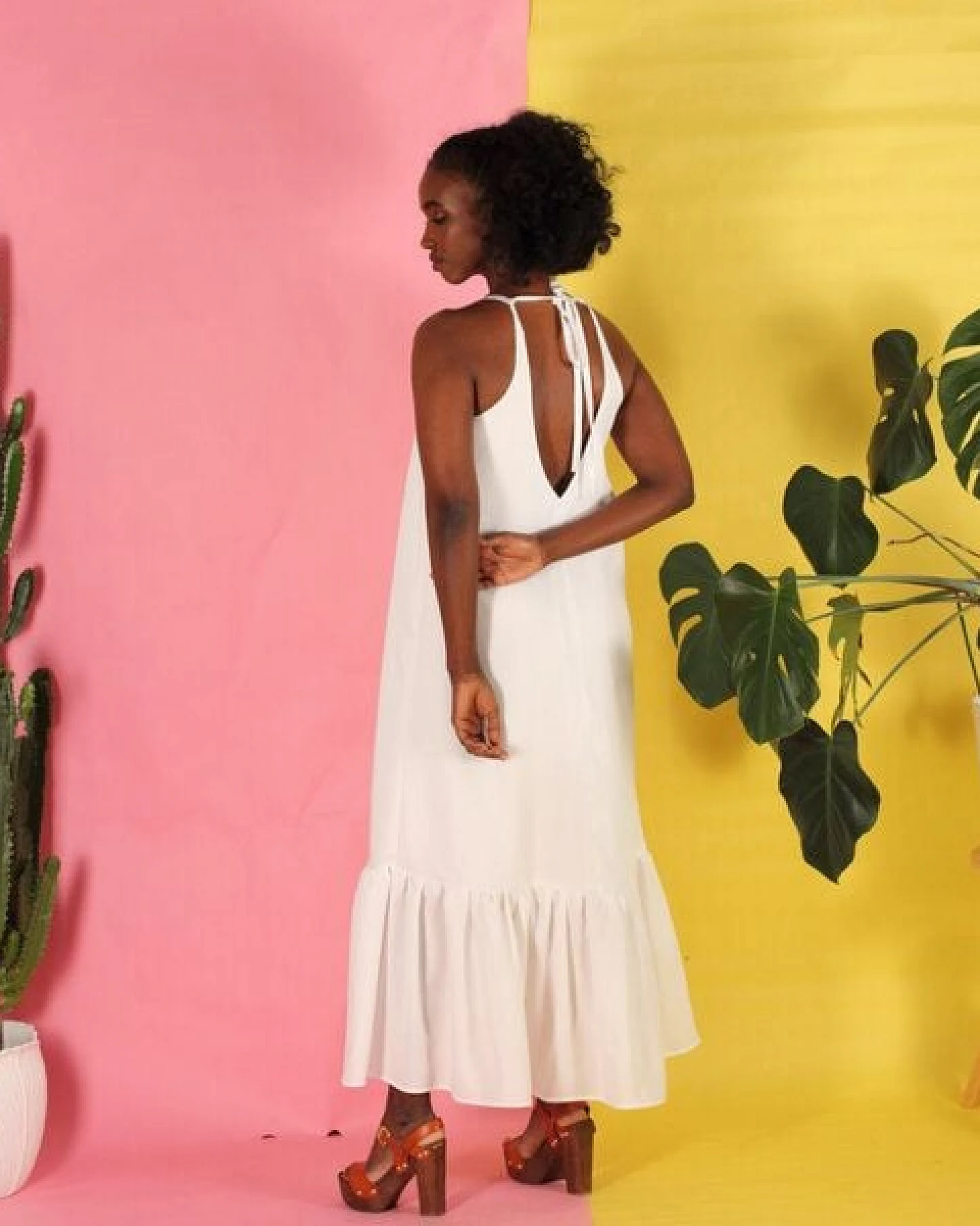 ManduTrap Volantkleid Saram aus Tencel – Ansicht 2