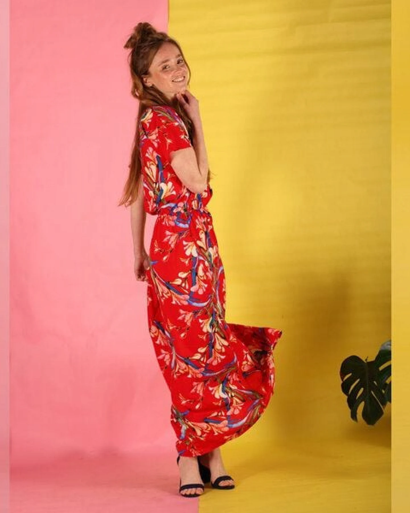 ManduTrap Rot gemustertes Sommerkleid Hanita – Ansicht 2