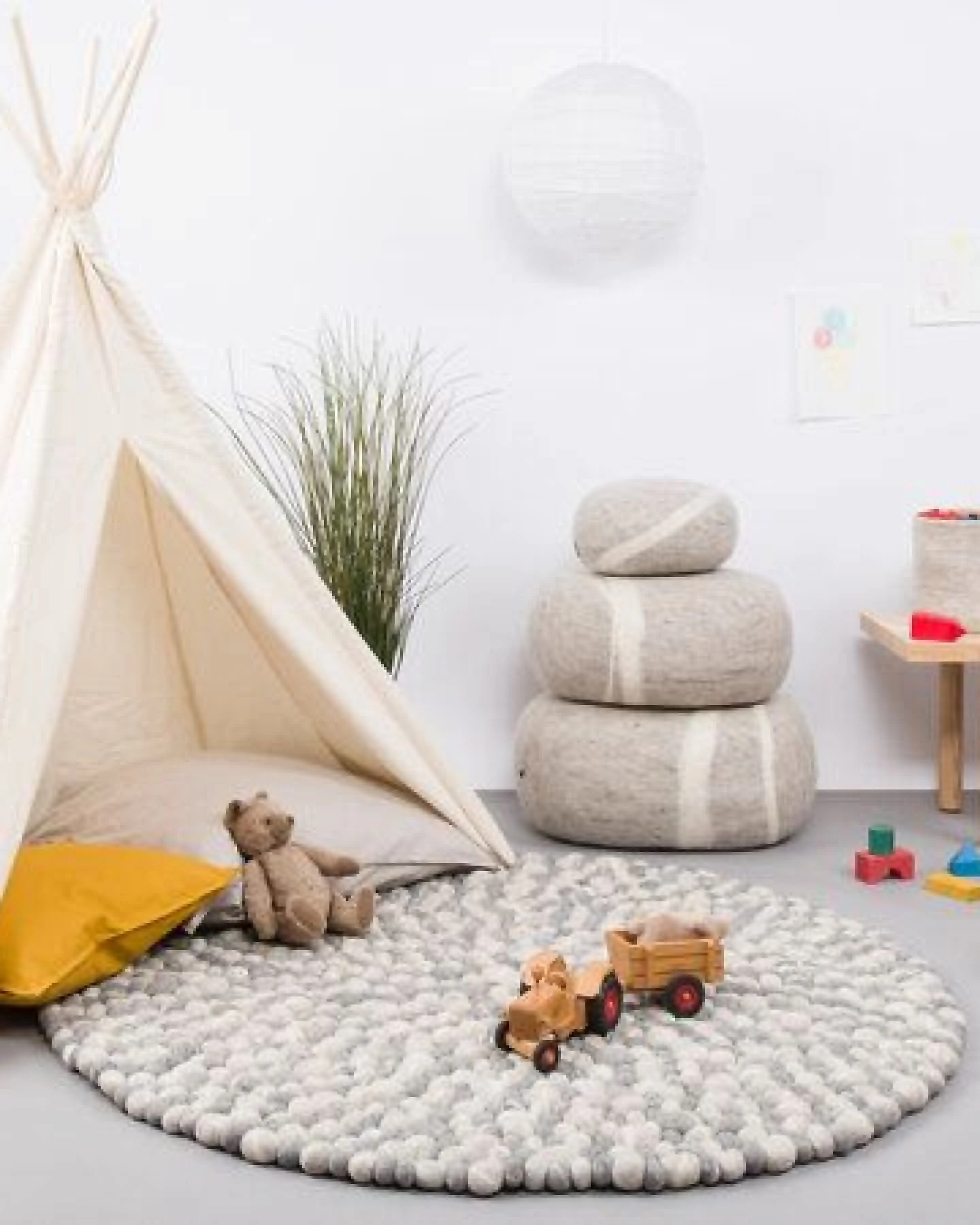 myfelt Filzkugelteppich rund, 100% Schurwolle – Ansicht 2