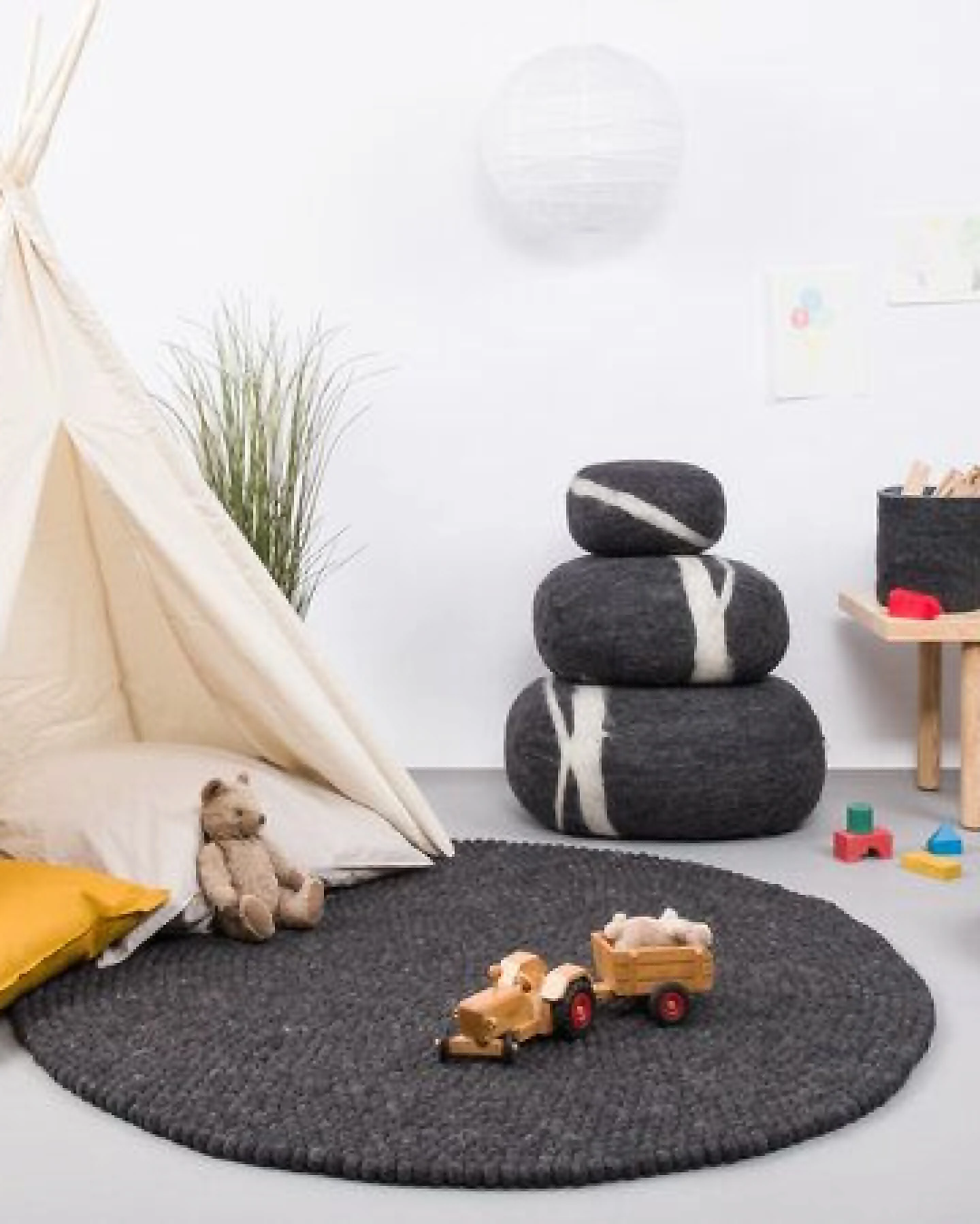 myfelt Filzkugelteppich rund, 100% Schurwolle – Ansicht 2