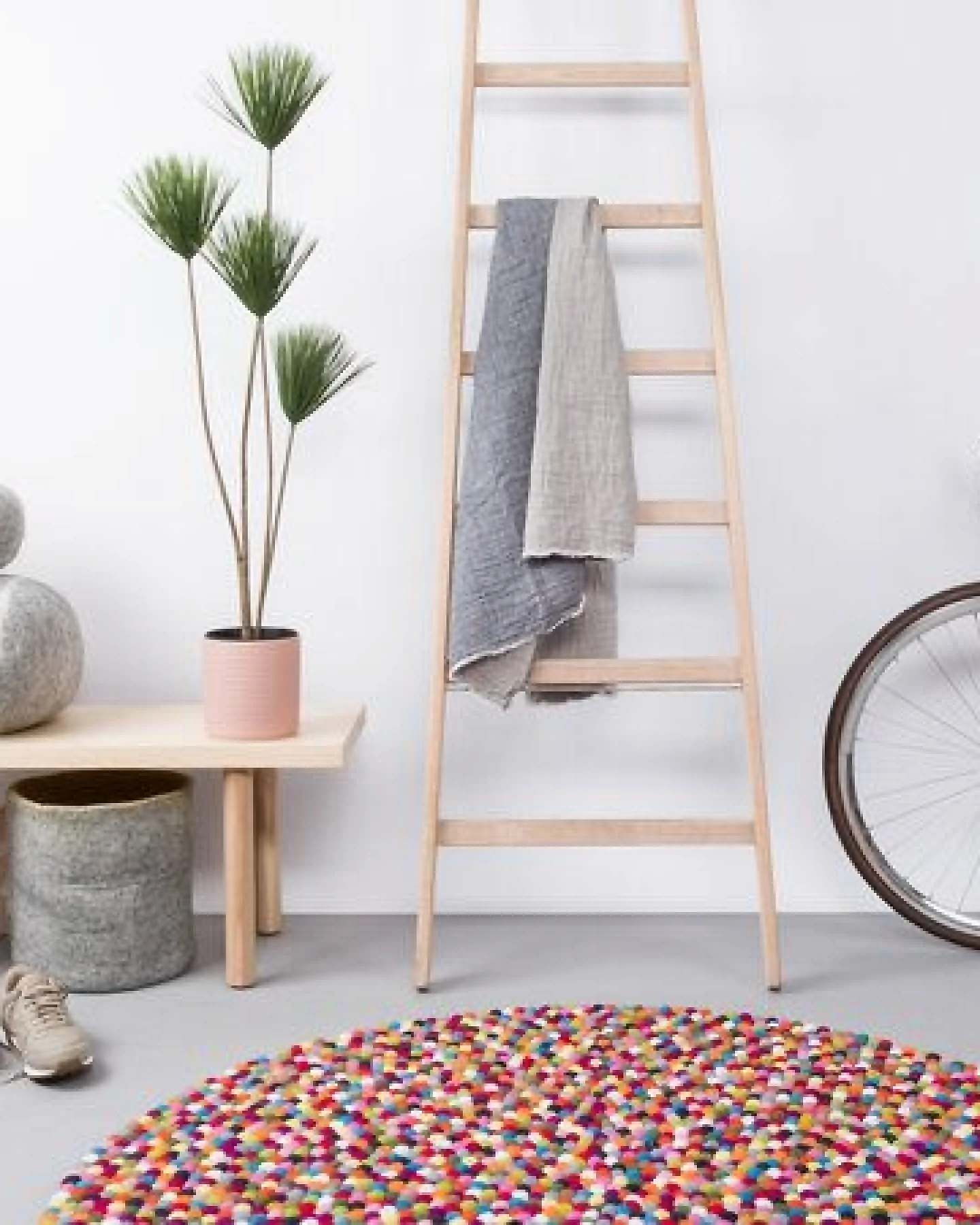 myfelt Filzkugelteppich rund, 100% Schurwolle – Ansicht 2