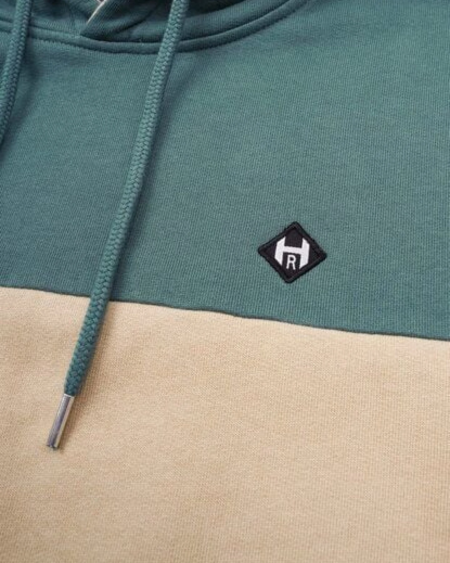 Honesty Rules Parted Hooded – Ansicht 3