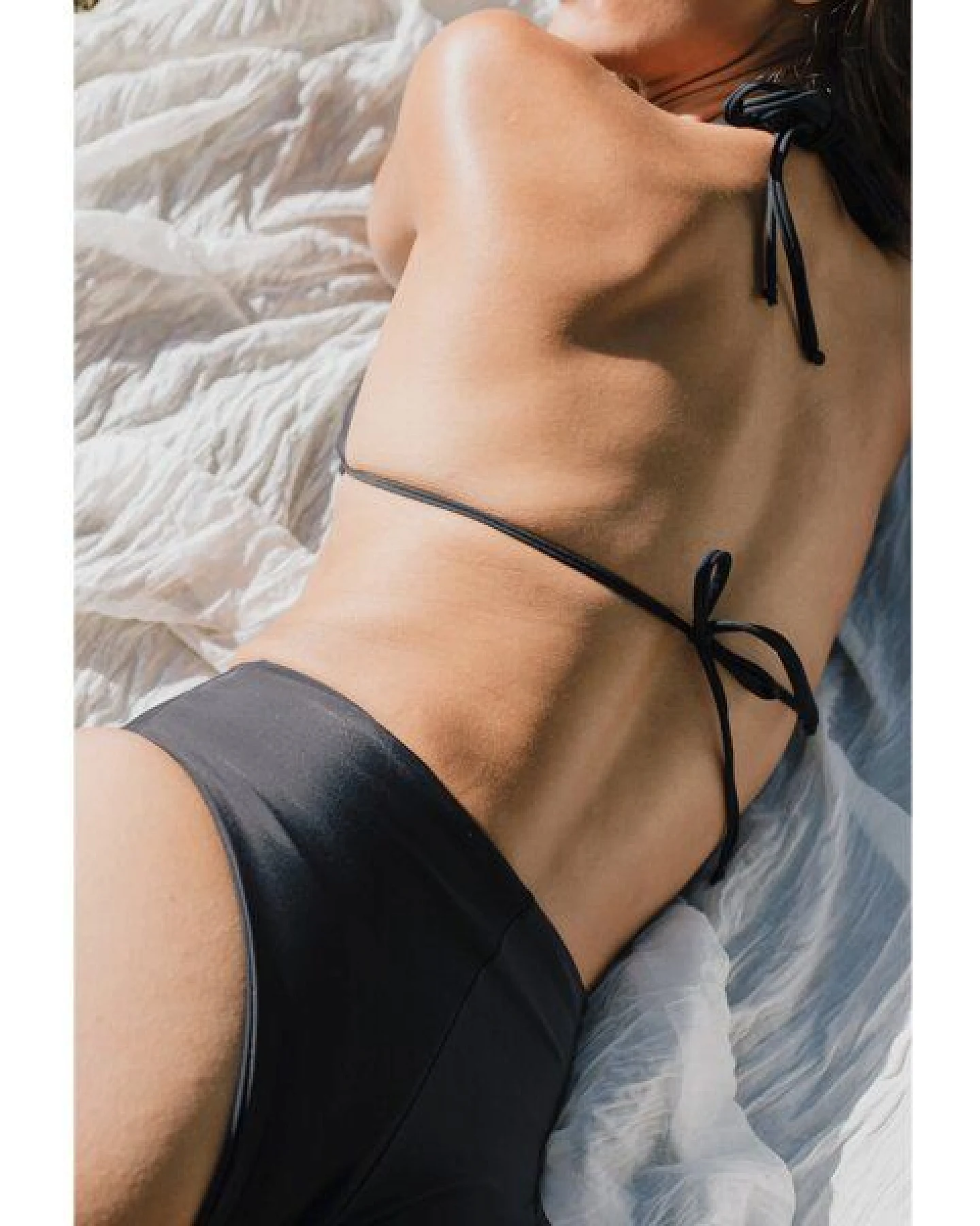 Anekdot Bikini Set Low Versatile Top + Skyline High Slip – Ansicht 3