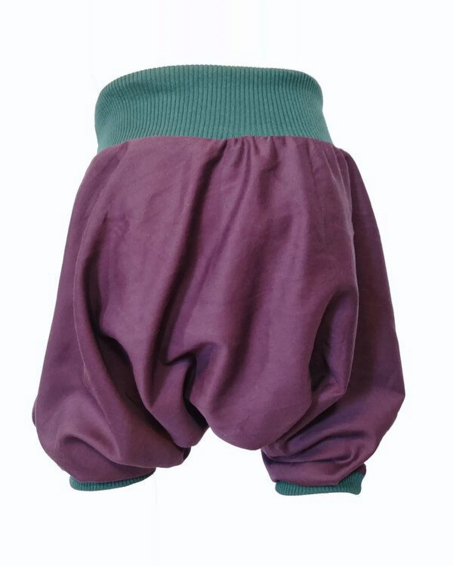 liebewicht kurze Pumphose Sommerhose lila aus Bio Satin – Ansicht 2