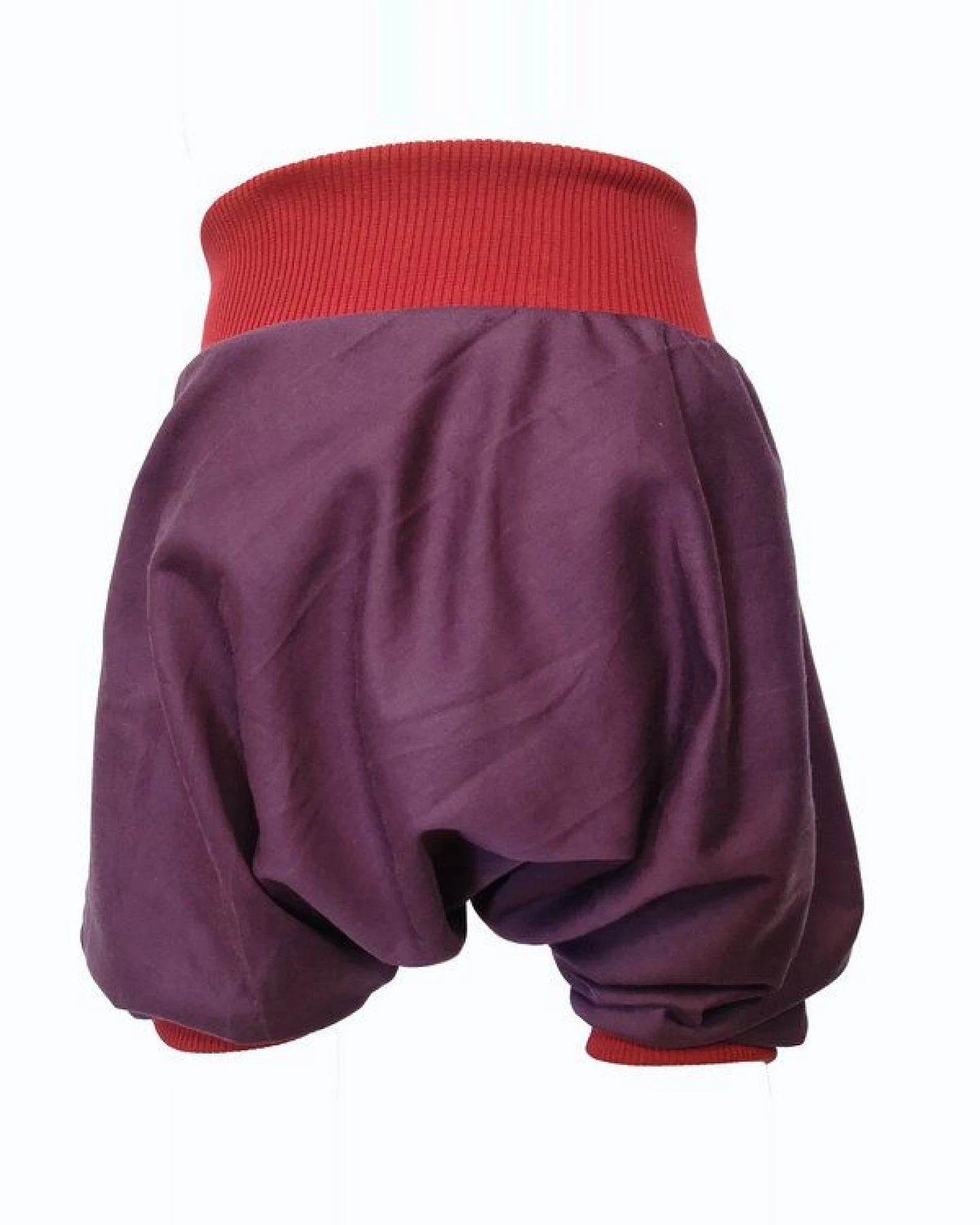 liebewicht kurze Pumphose Sommerhose lila aus Bio Satin – Ansicht 2