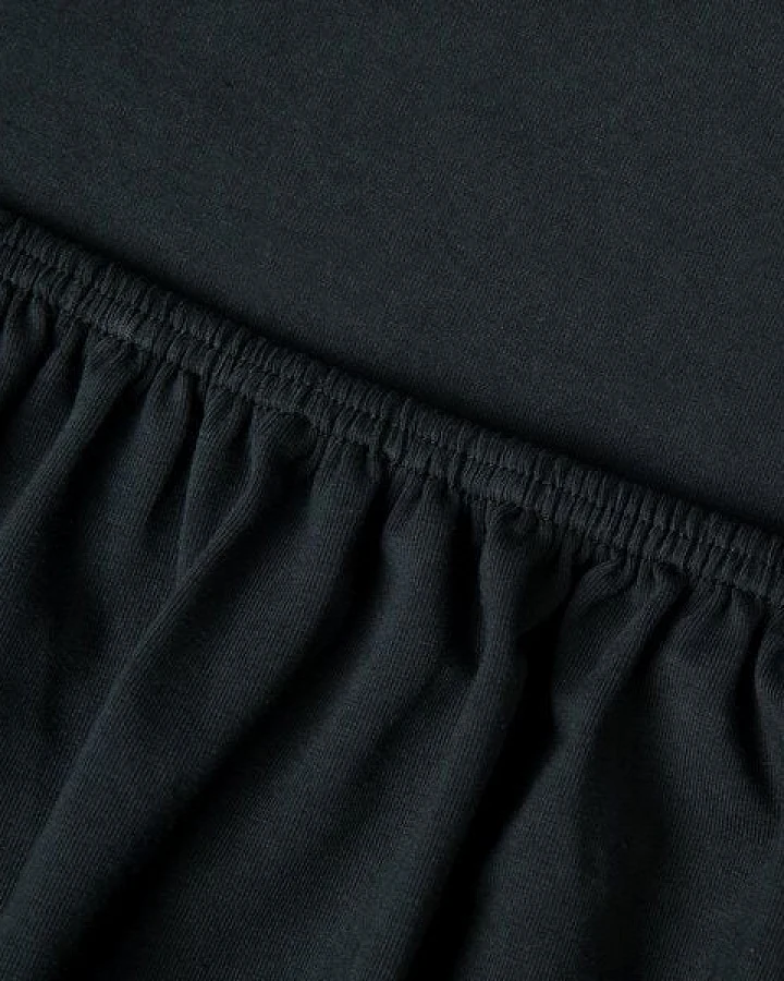Schwarz